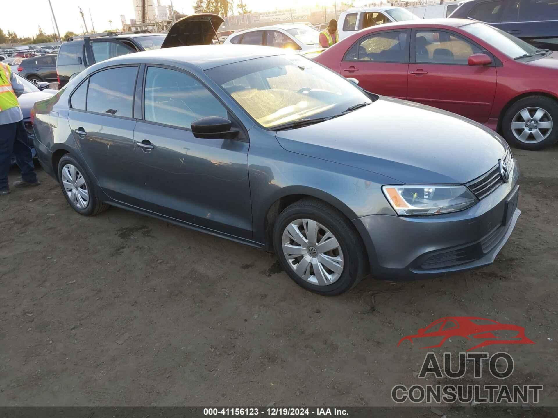 VOLKSWAGEN JETTA 2014 - 3VW2K7AJXEM237468