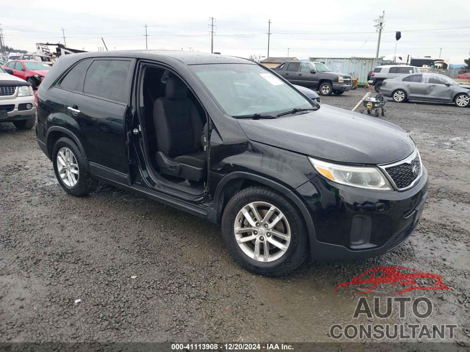 KIA SORENTO 2015 - 5XYKT3A66FG661717