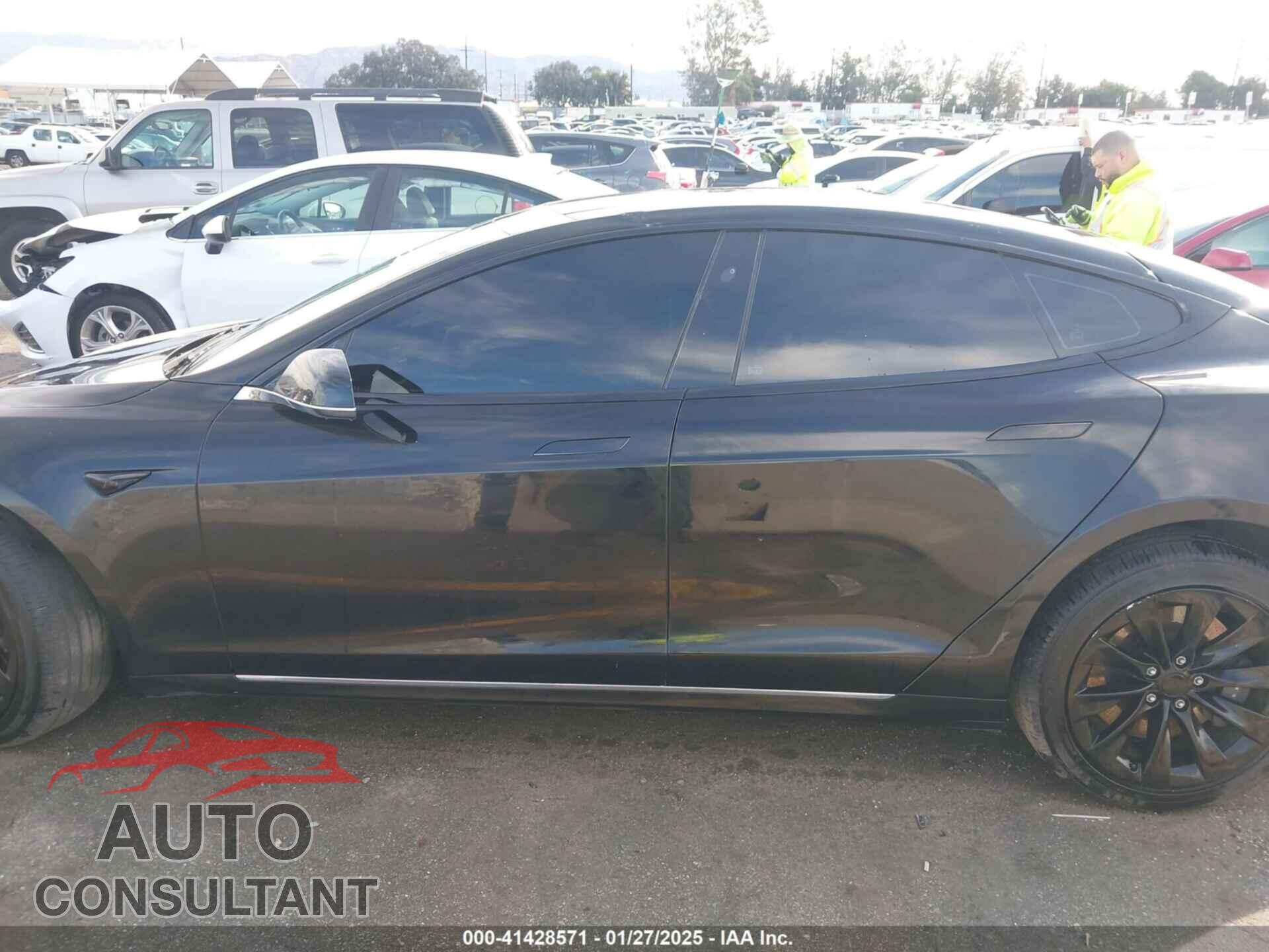 TESLA MODEL S 2017 - 5YJSA1E2XHF213346