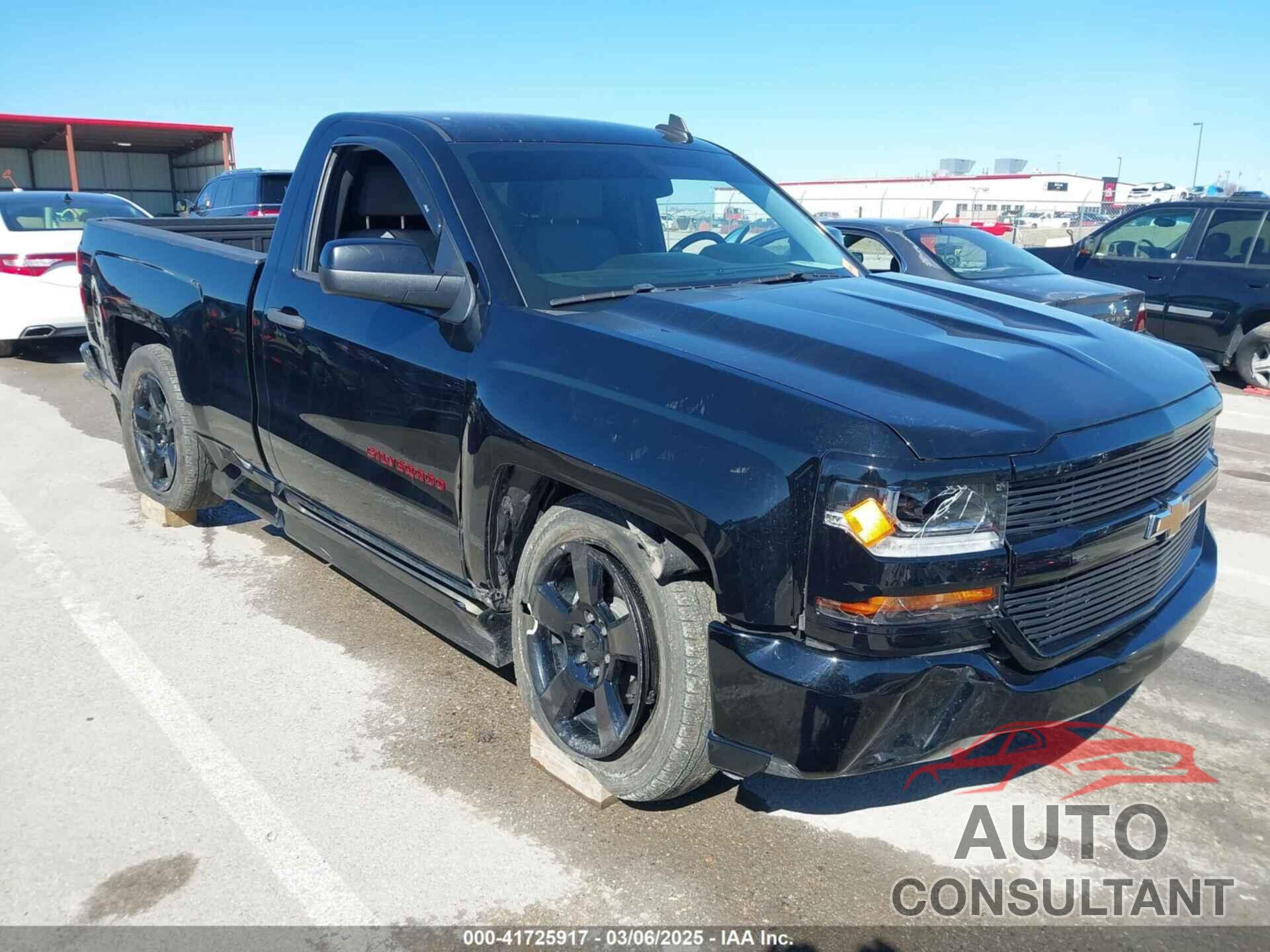 CHEVROLET SILVERADO 1500 2018 - 1GCNCNEC1JZ339988