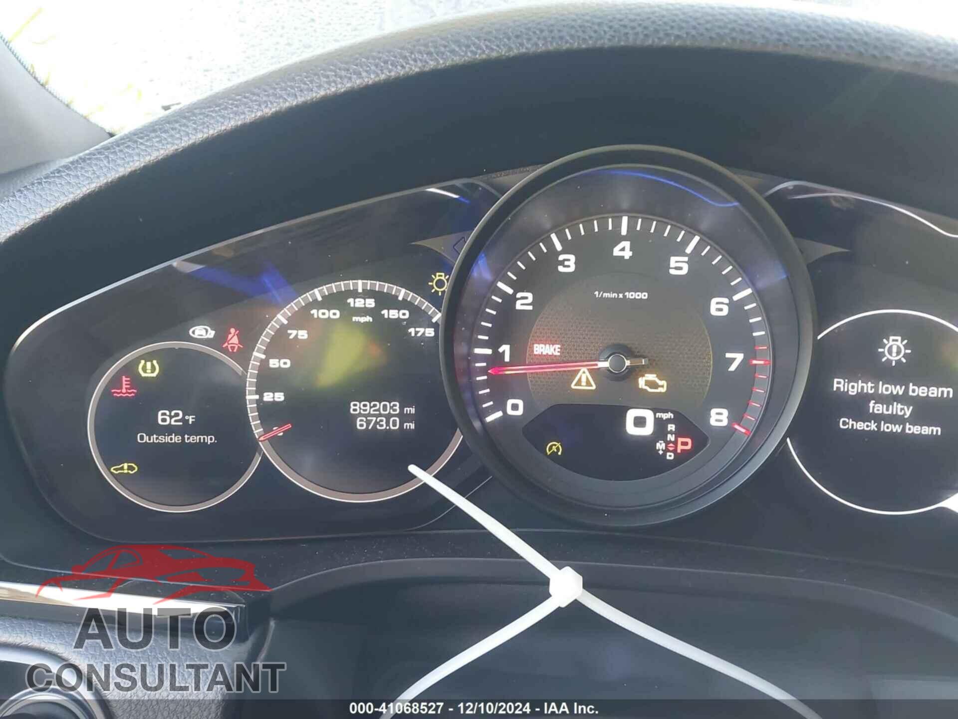 PORSCHE CAYENNE 2019 - WP1AA2AY3KDA15670