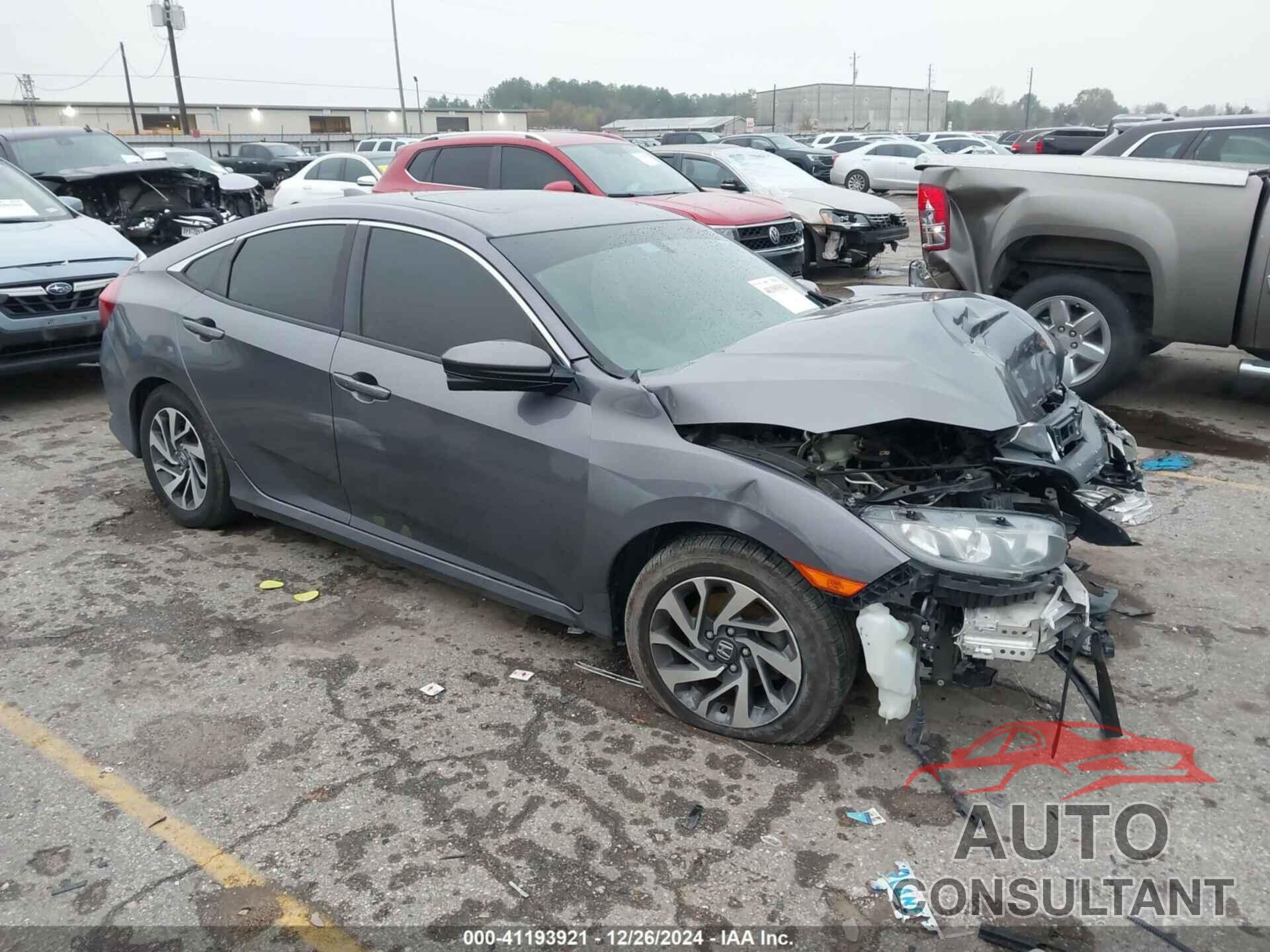 HONDA CIVIC 2018 - 19XFC2F76JE034115