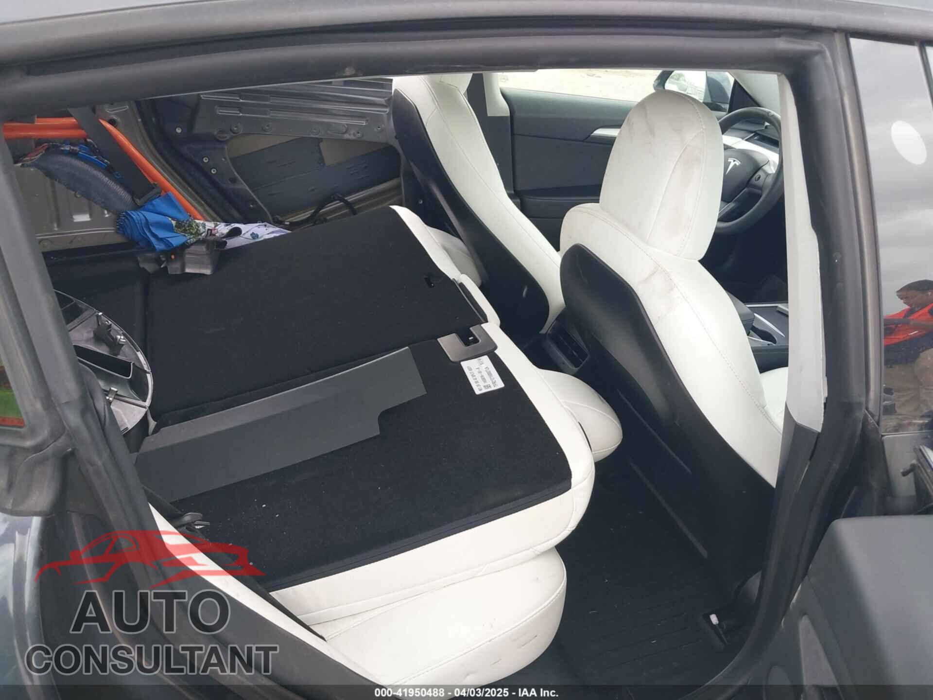 TESLA MODEL 3 2021 - 5YJ3E1EA0MF031987