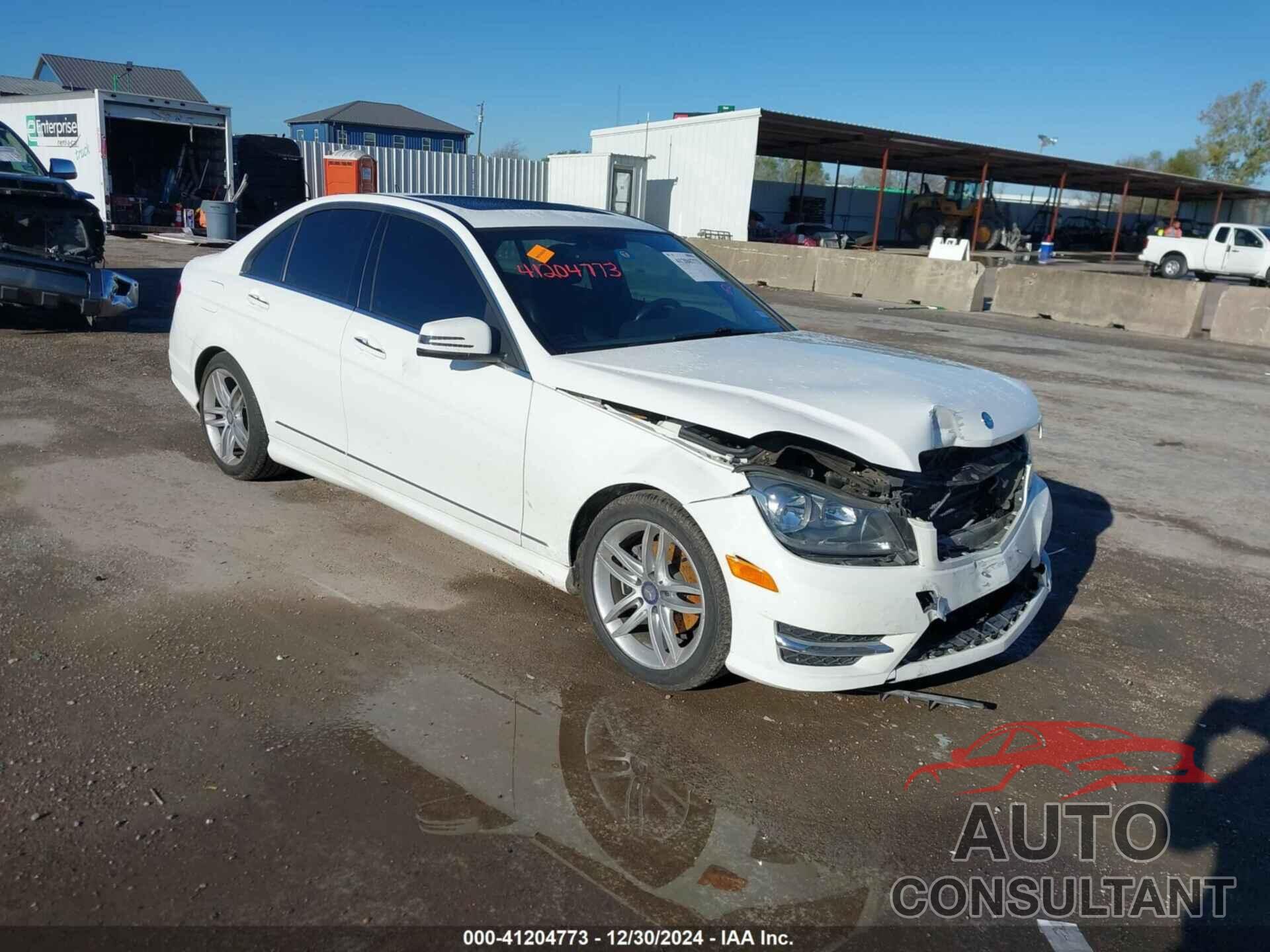 MERCEDES-BENZ C 250 2014 - WDDGF4HB3EA966117