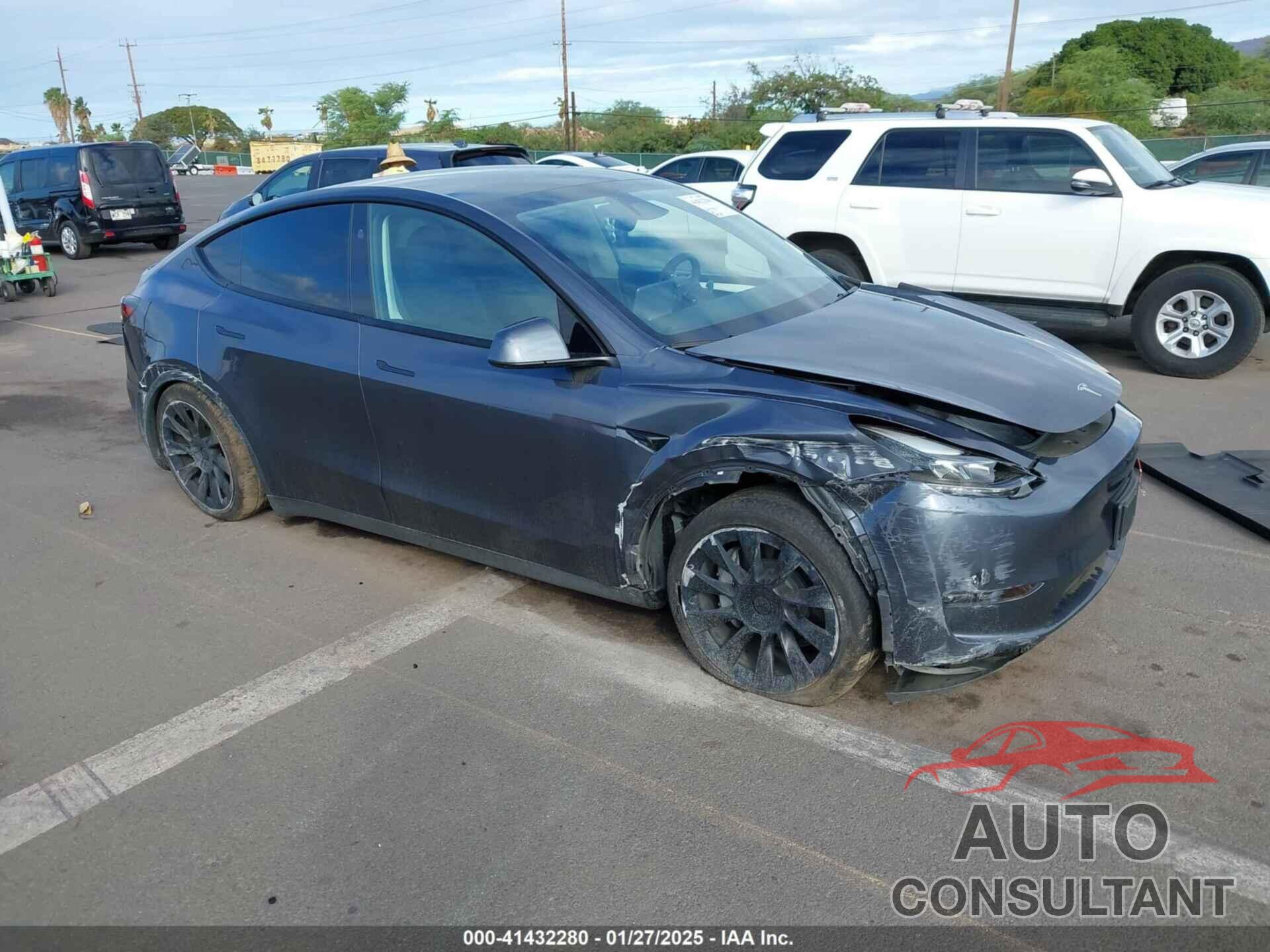 TESLA MODEL Y 2023 - 7SAYGDED4PF945906