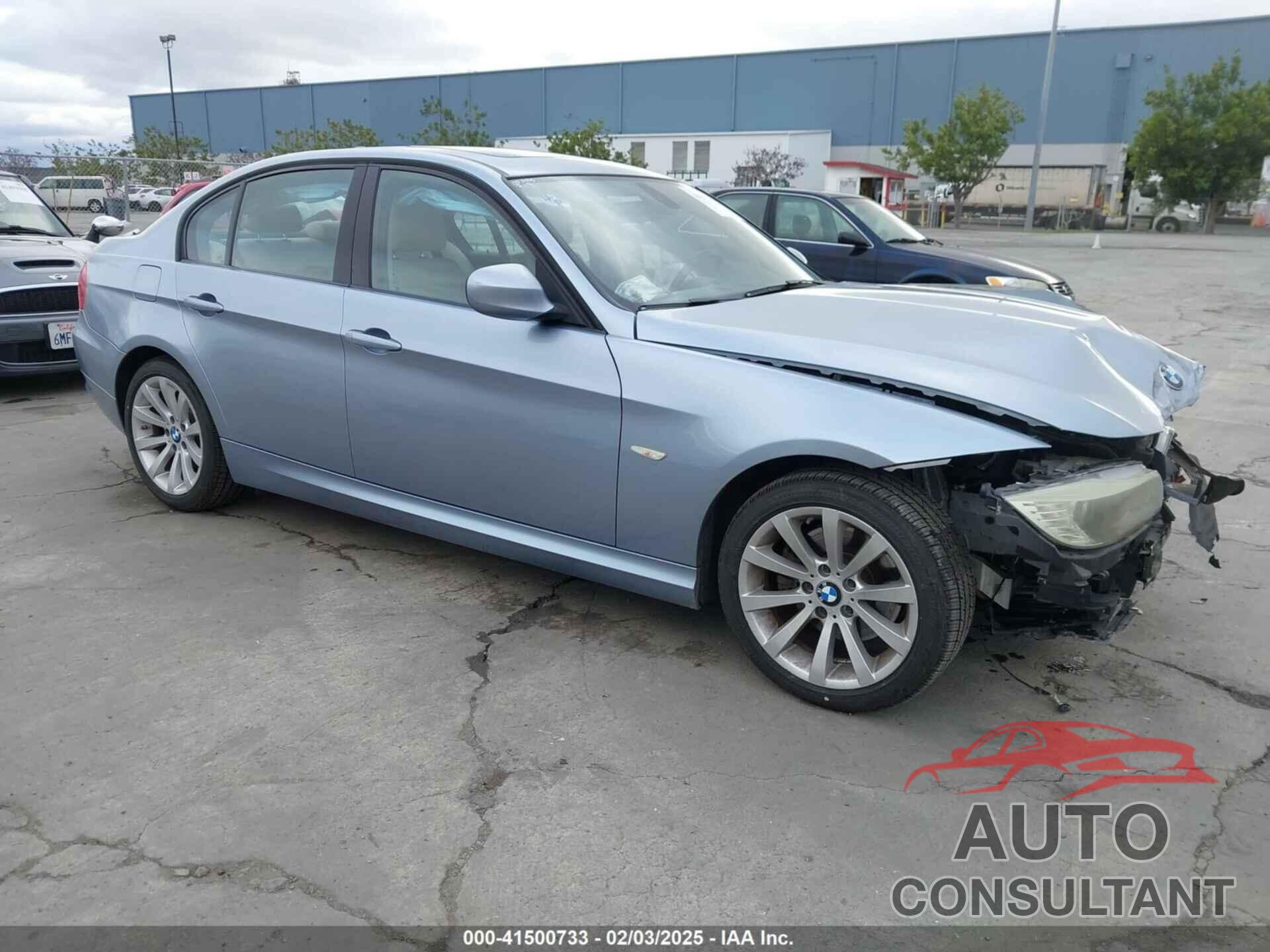 BMW 328I 2011 - WBAPH5G50BNM80825