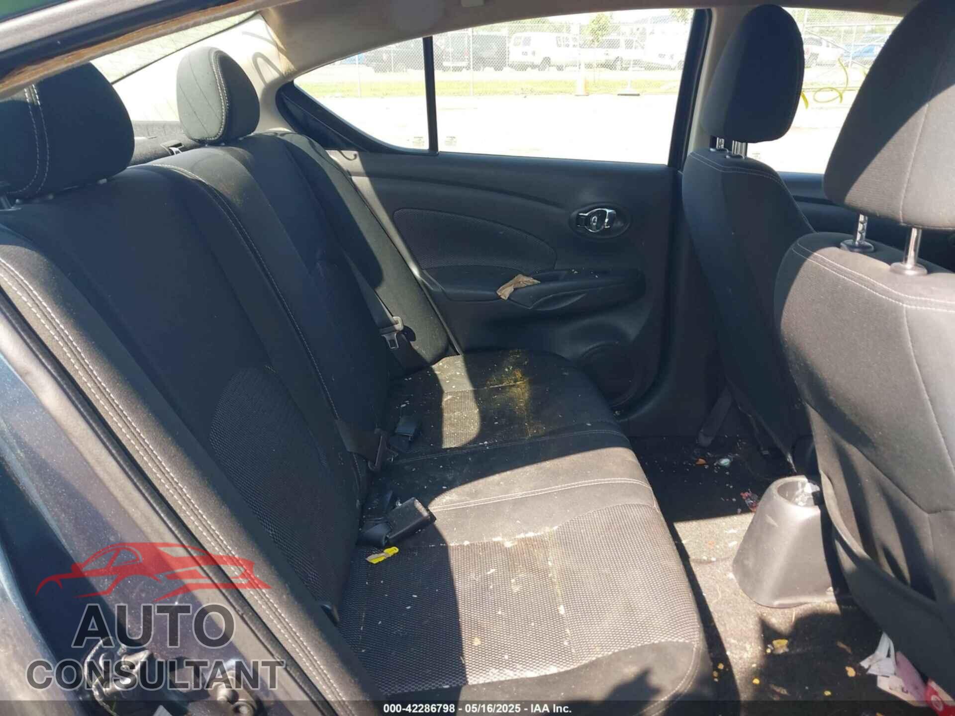 NISSAN VERSA 2017 - 3N1CN7AP1HL803565