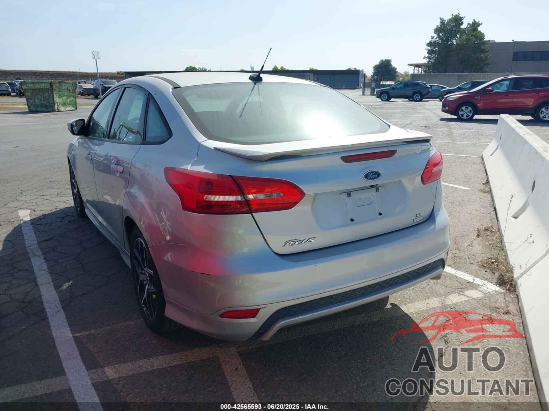 FORD FOCUS 2015 - 1FADP3FE7FL348733
