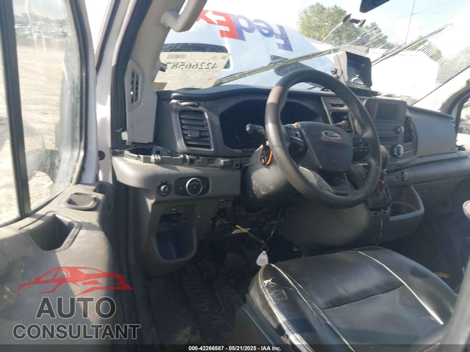 FORD TRANSIT-250 CARGO VAN 2020 - 1FTBR3X80LKB74770