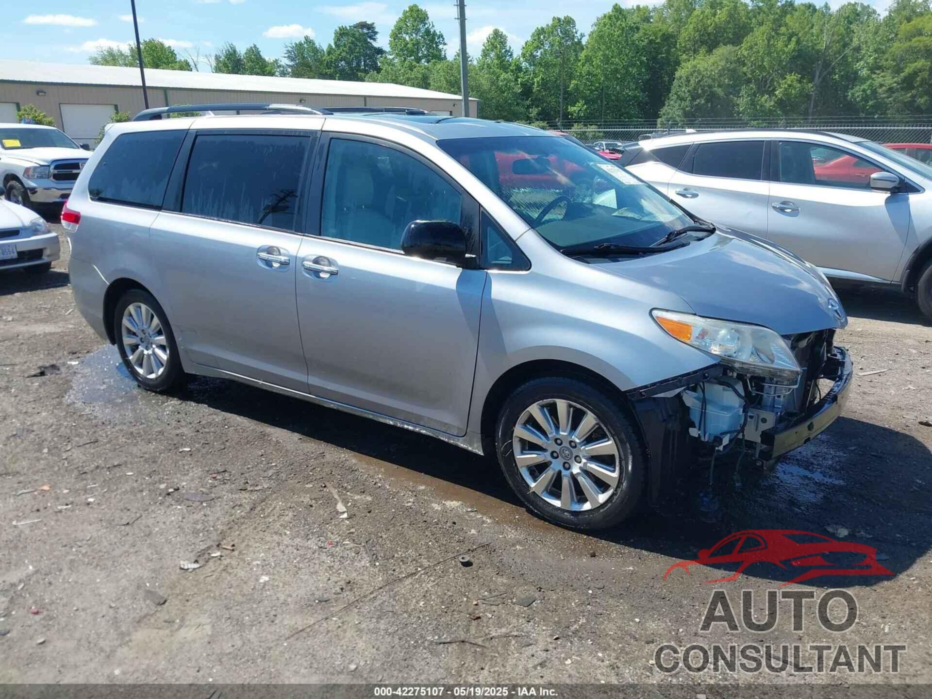 TOYOTA SIENNA 2011 - 5TDYK3DCXBS011266