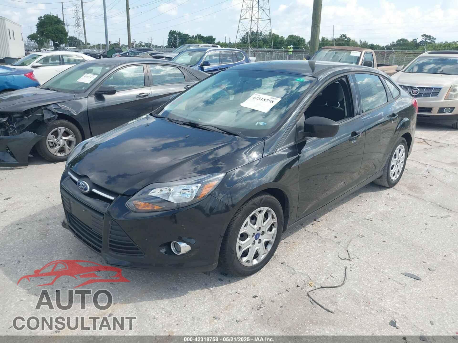 FORD FOCUS 2012 - 1FAHP3F25CL221093