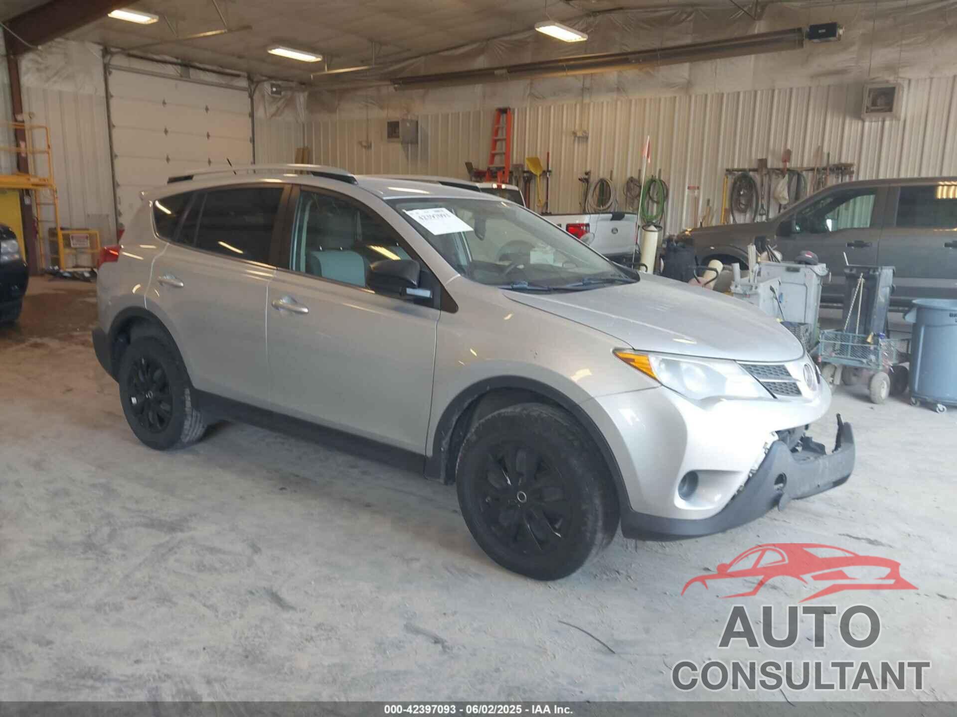 TOYOTA RAV4 2015 - JTMBFREV5FJ022952