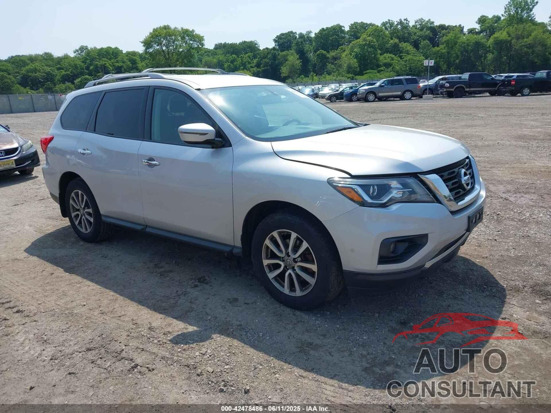 NISSAN PATHFINDER 2018 - 5N1DR2MM4JC670095