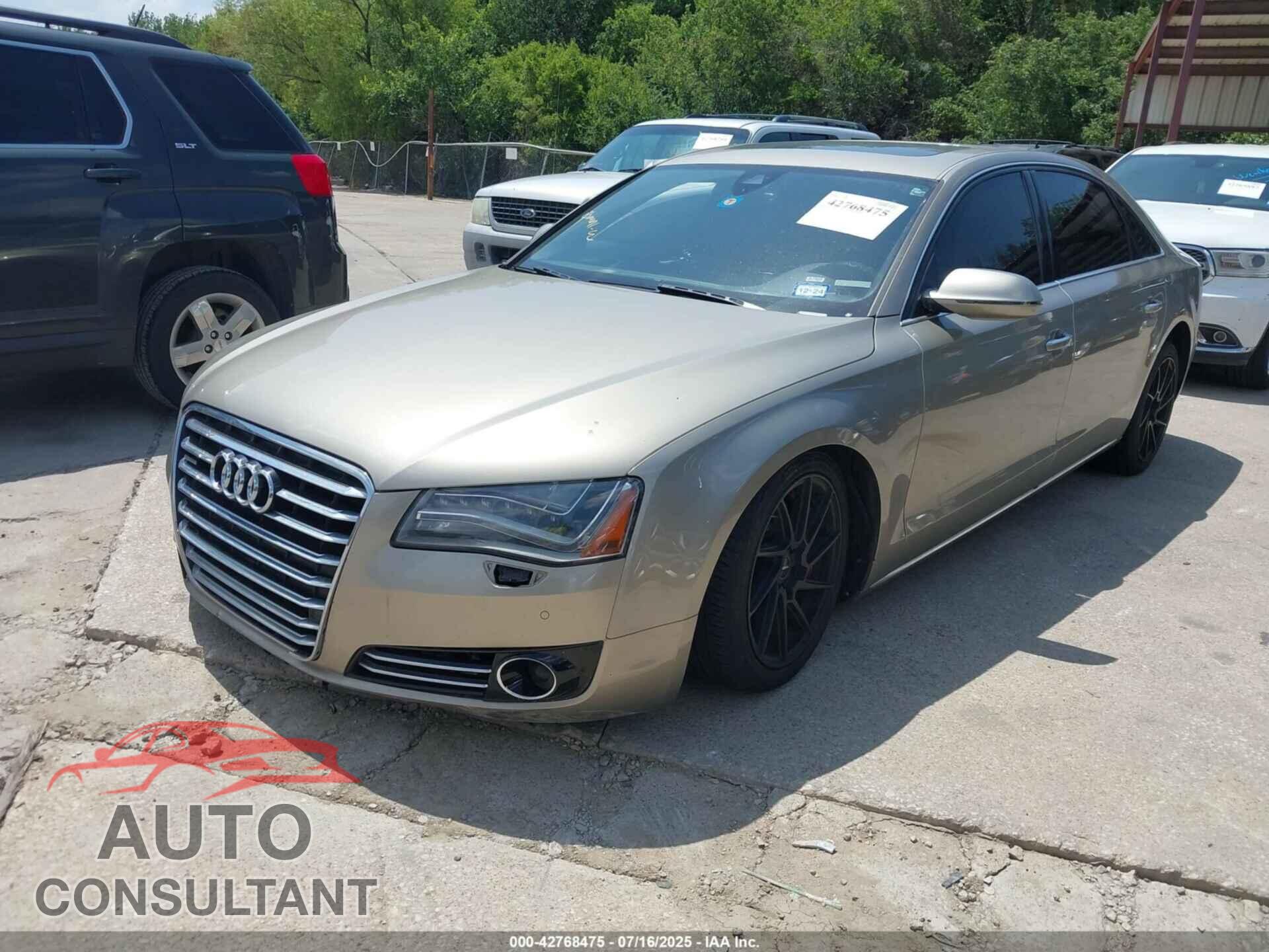 AUDI A8 L 2012 - WAURVAFD1CN010078
