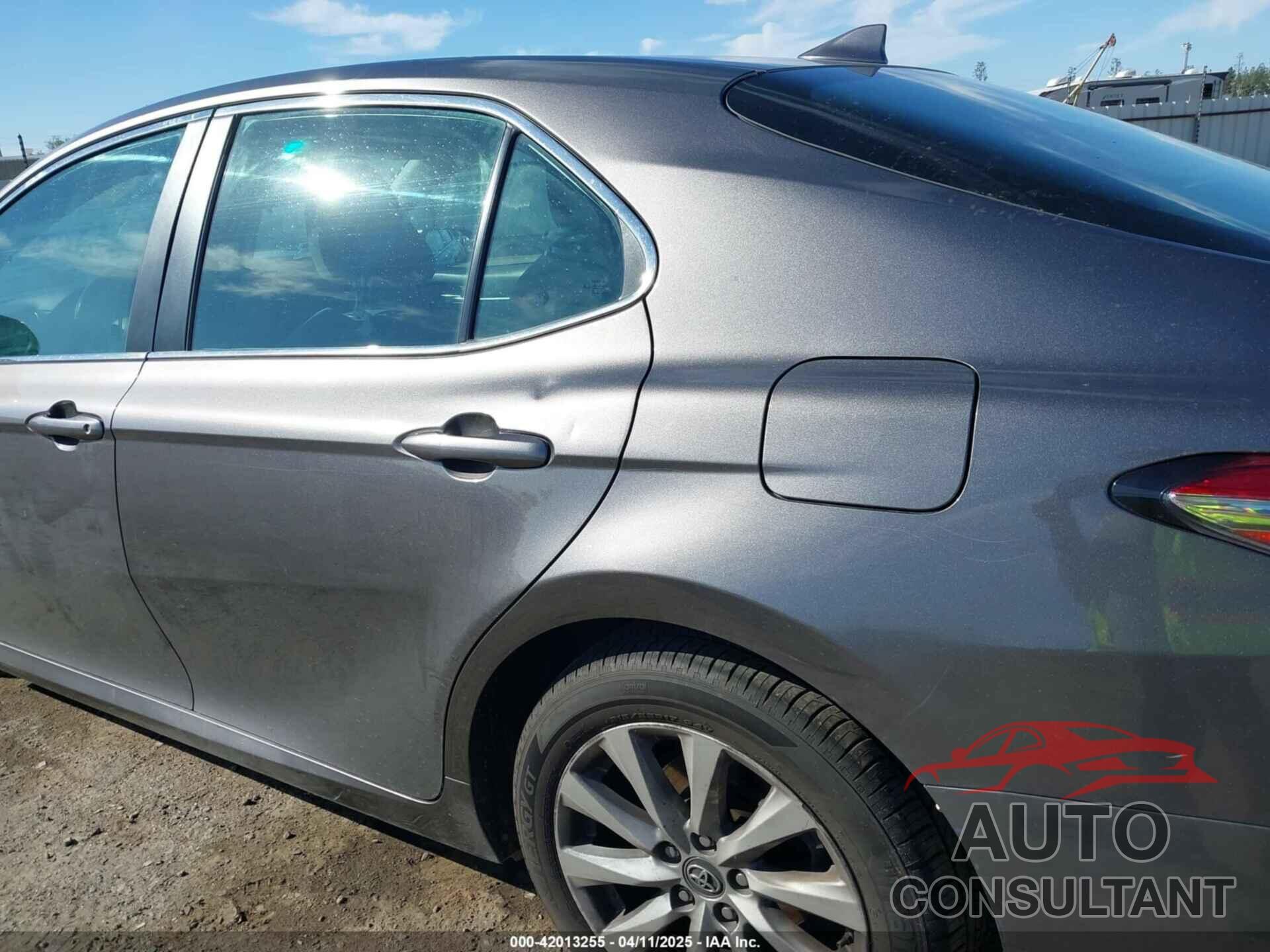 TOYOTA CAMRY 2019 - 4T1B11HK4KU254853