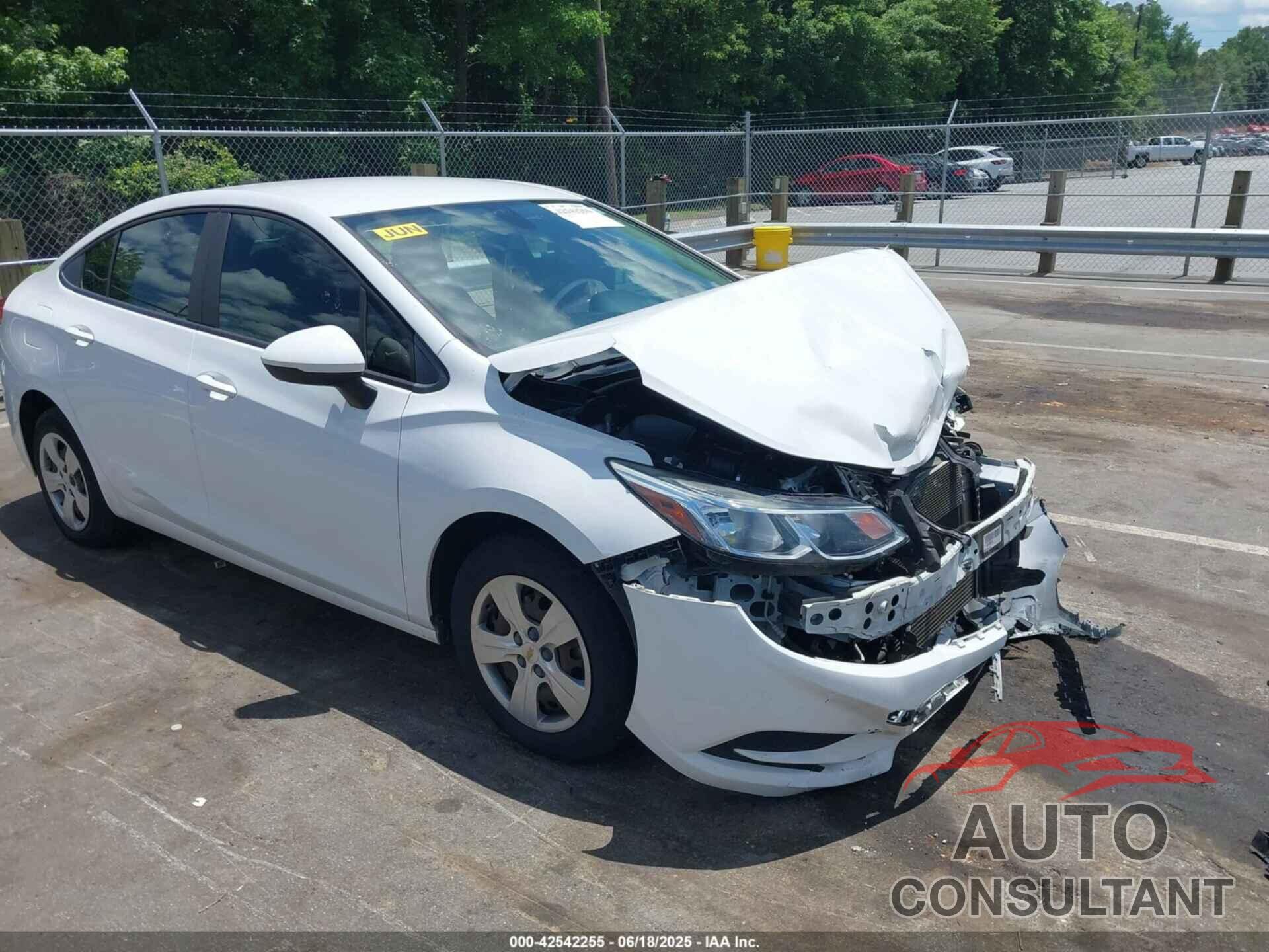 CHEVROLET CRUZE 2018 - 1G1BC5SM4J7156590