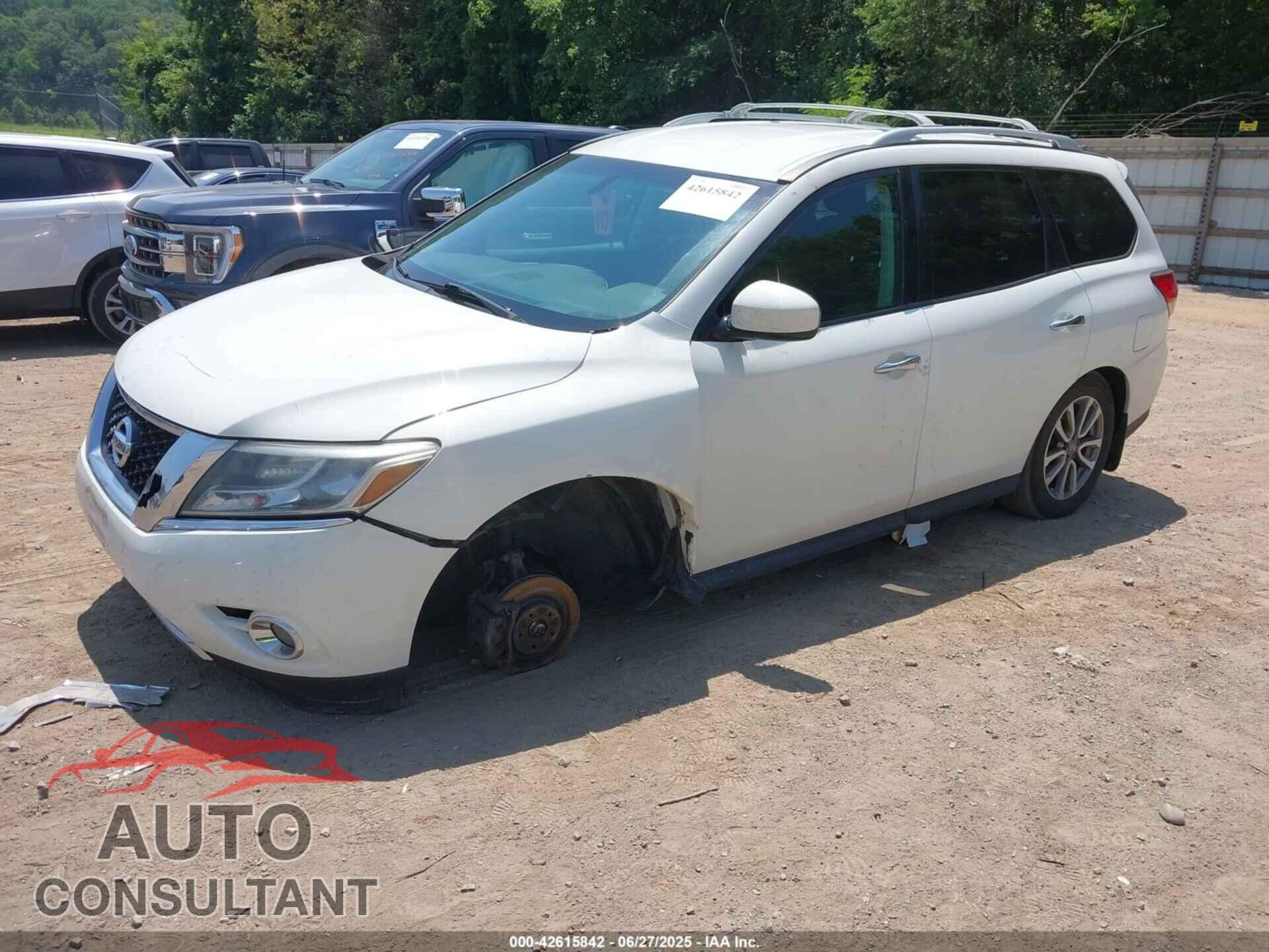NISSAN PATHFINDER 2015 - 5N1AR2MN2FC709477