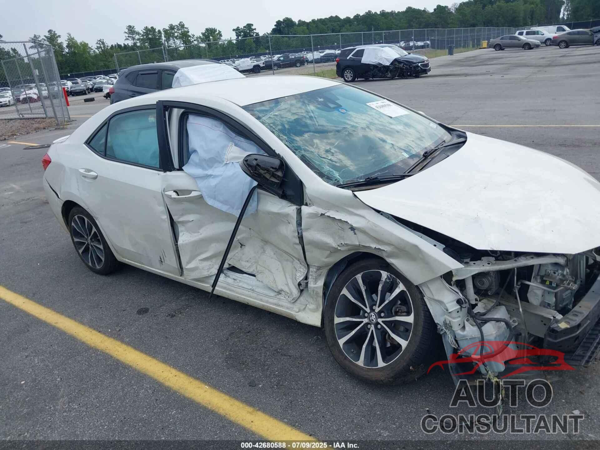TOYOTA COROLLA 2018 - 5YFBURHE5JP829090