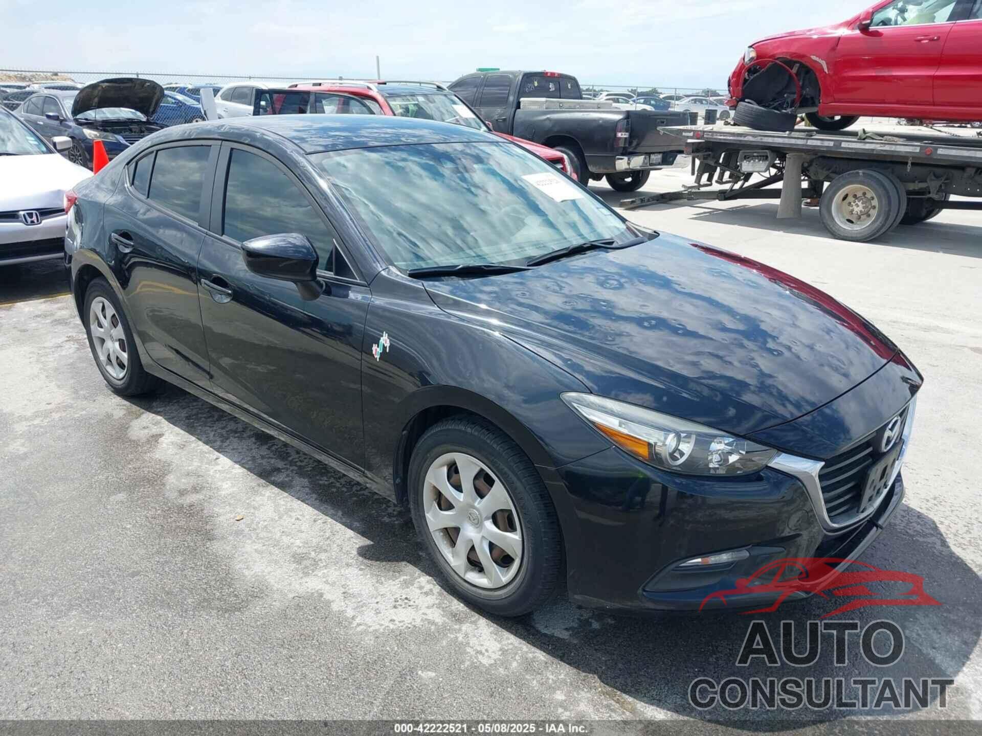 MAZDA MAZDA3 2018 - 3MZBN1U70JM179319
