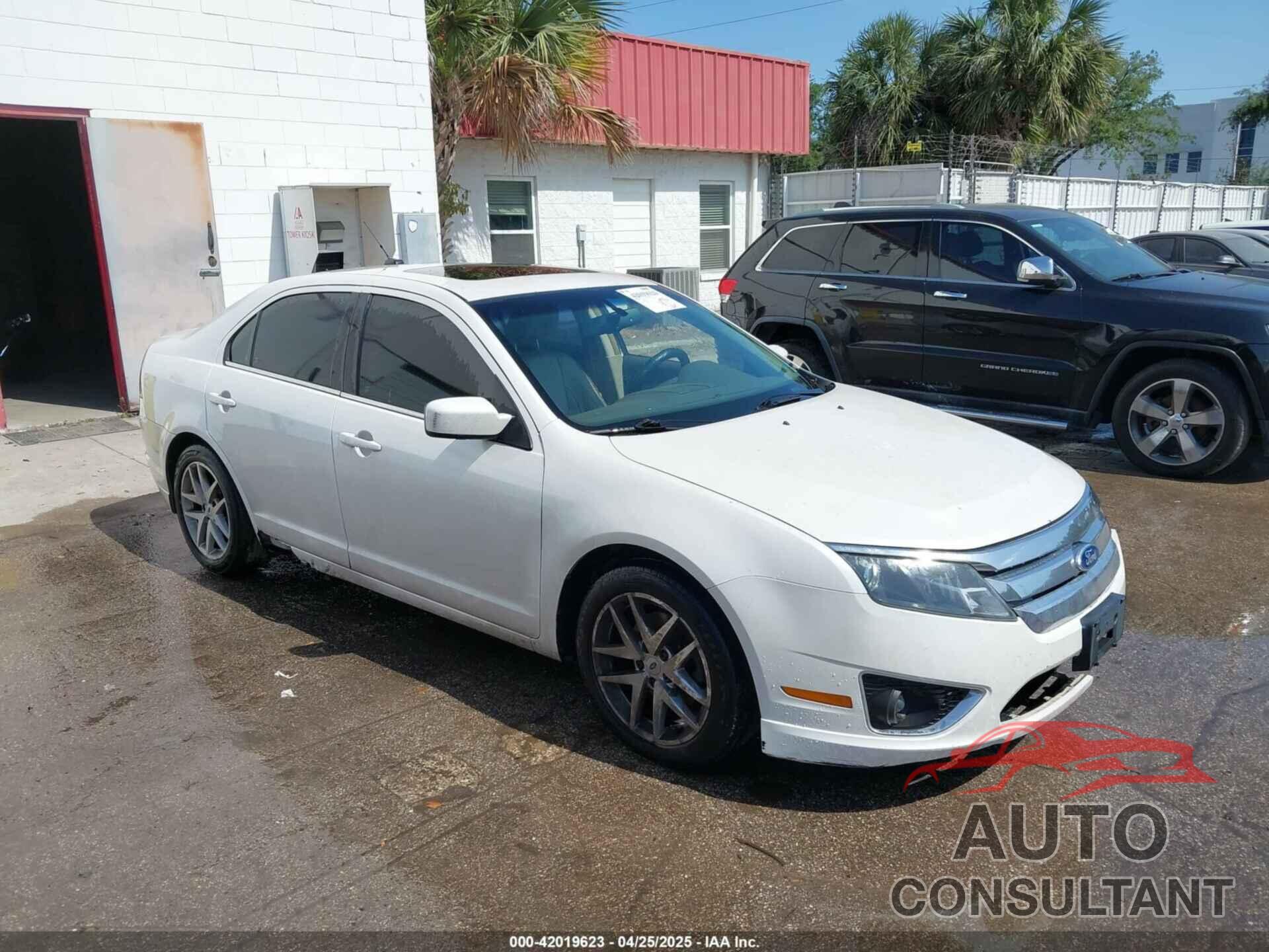 FORD FUSION 2011 - 3FAHP0JAXBR124596