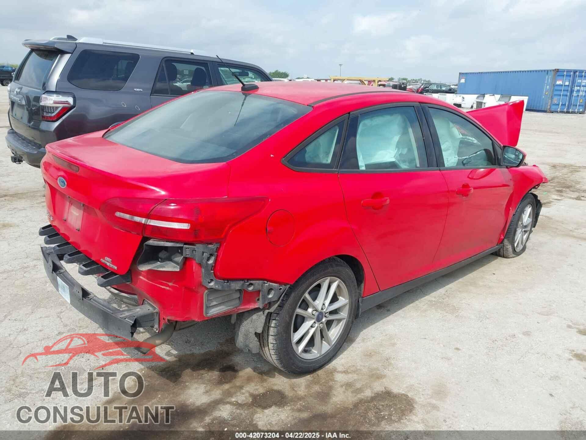 FORD FOCUS 2015 - 1FADP3F23FL233620