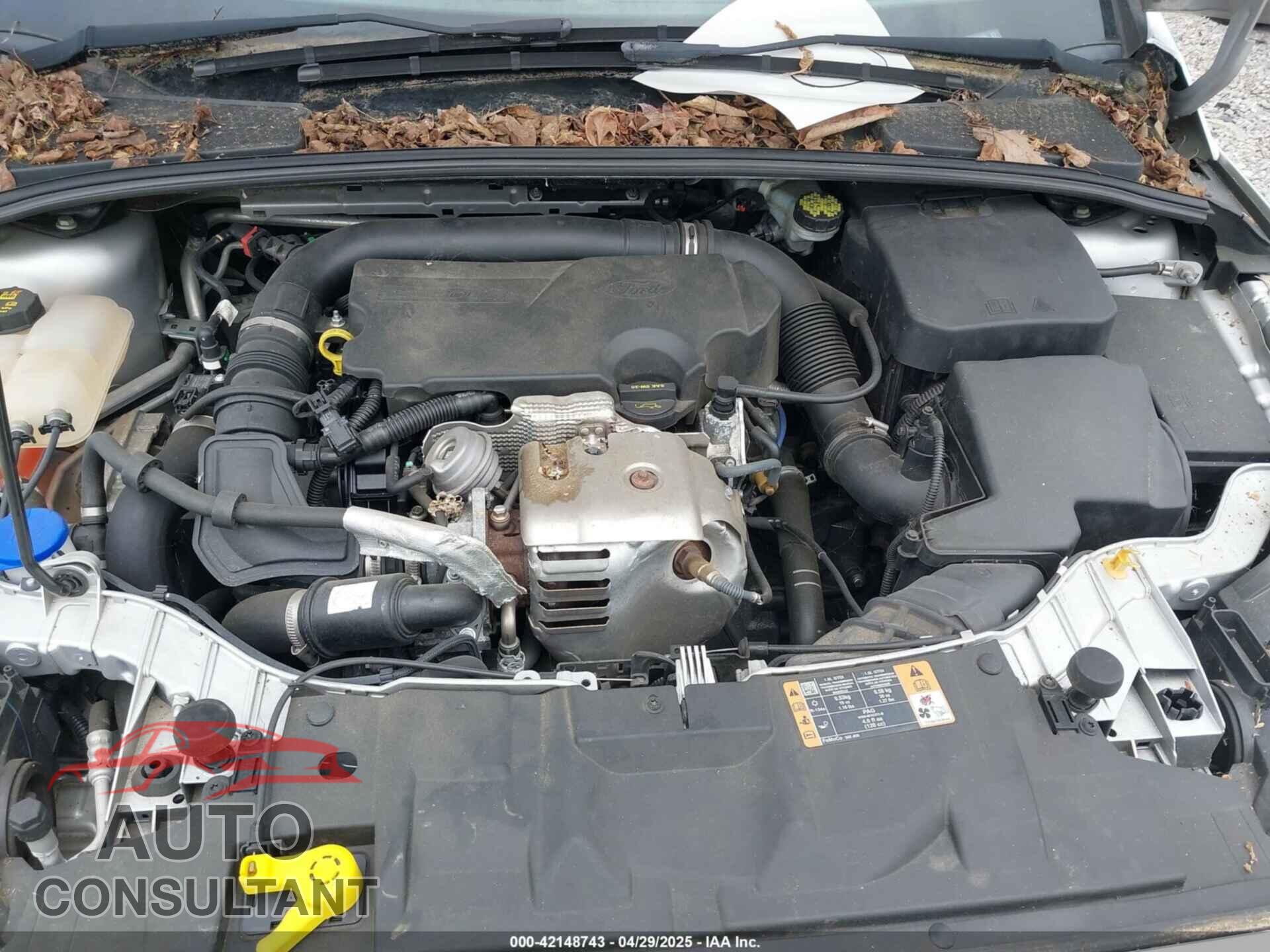 FORD FOCUS 2015 - 1FADP3FE4FL304169