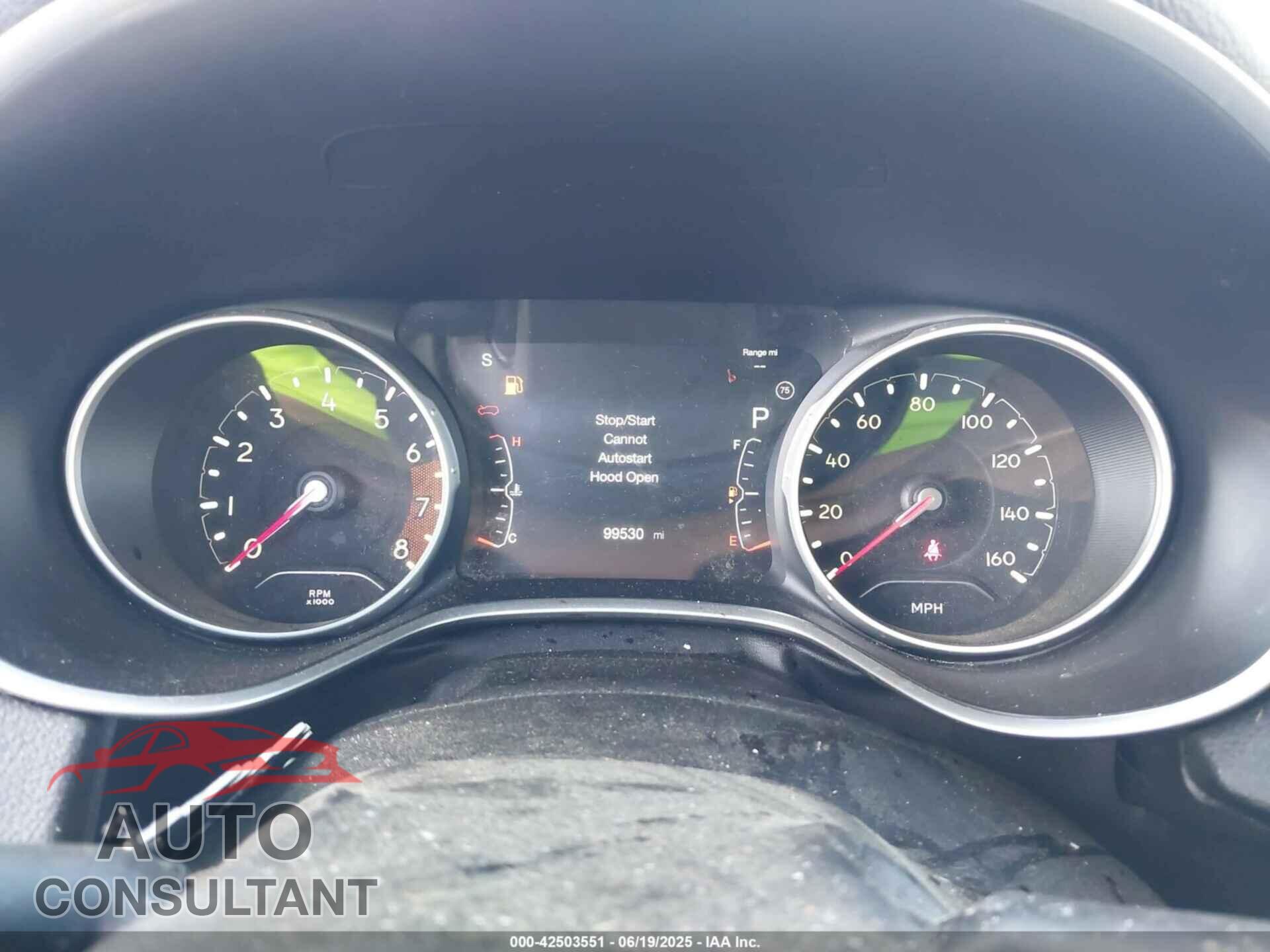 JEEP COMPASS 2018 - 3C4NJDBB2JT117009