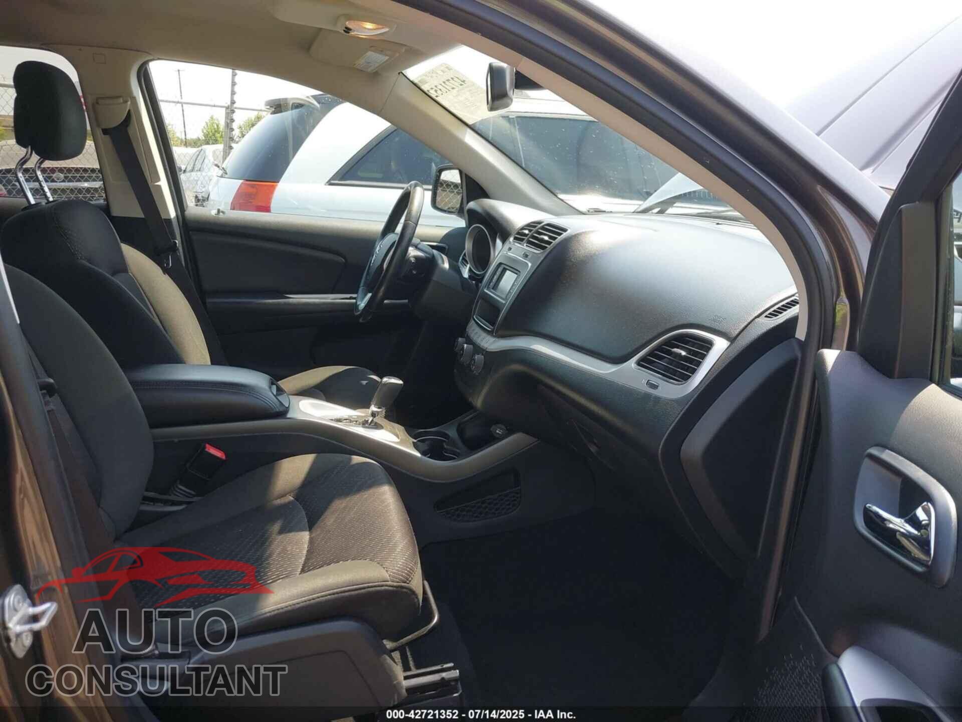 DODGE JOURNEY 2019 - 3C4PDCBB7KT870997