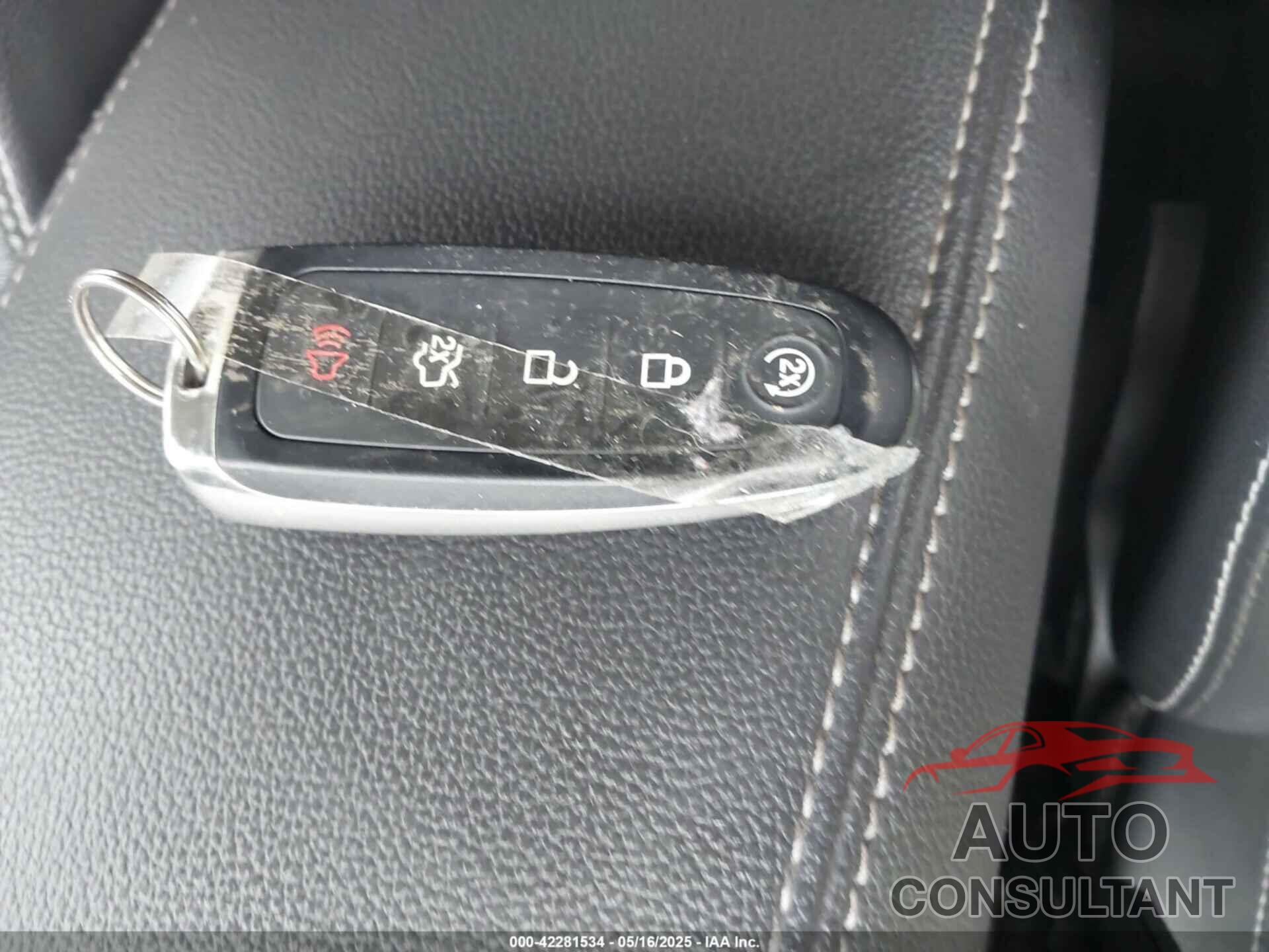FORD ESCAPE 2019 - 1FMCU9J97KUA06551