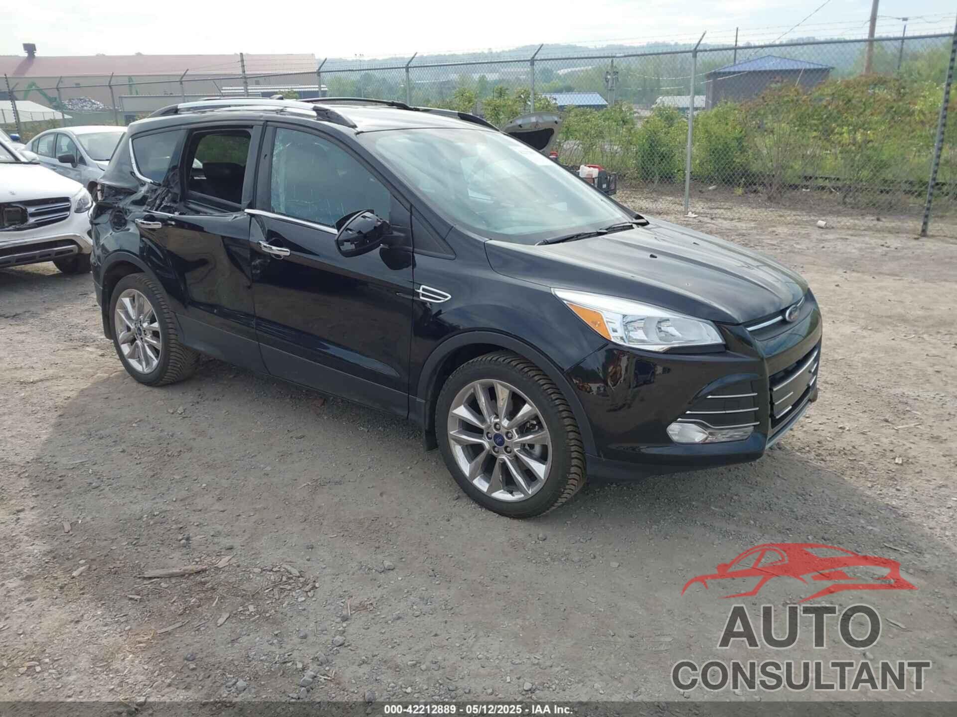 FORD ESCAPE 2016 - 1FMCU9G90GUB05288