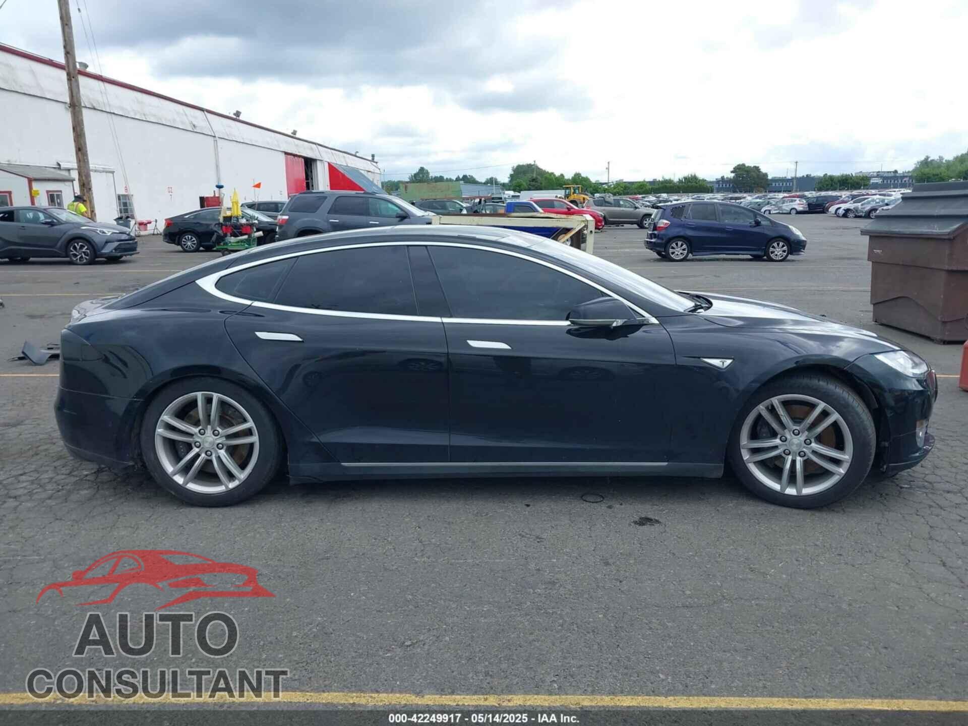 TESLA MODEL S 2015 - 5YJSA1S13FFP78403
