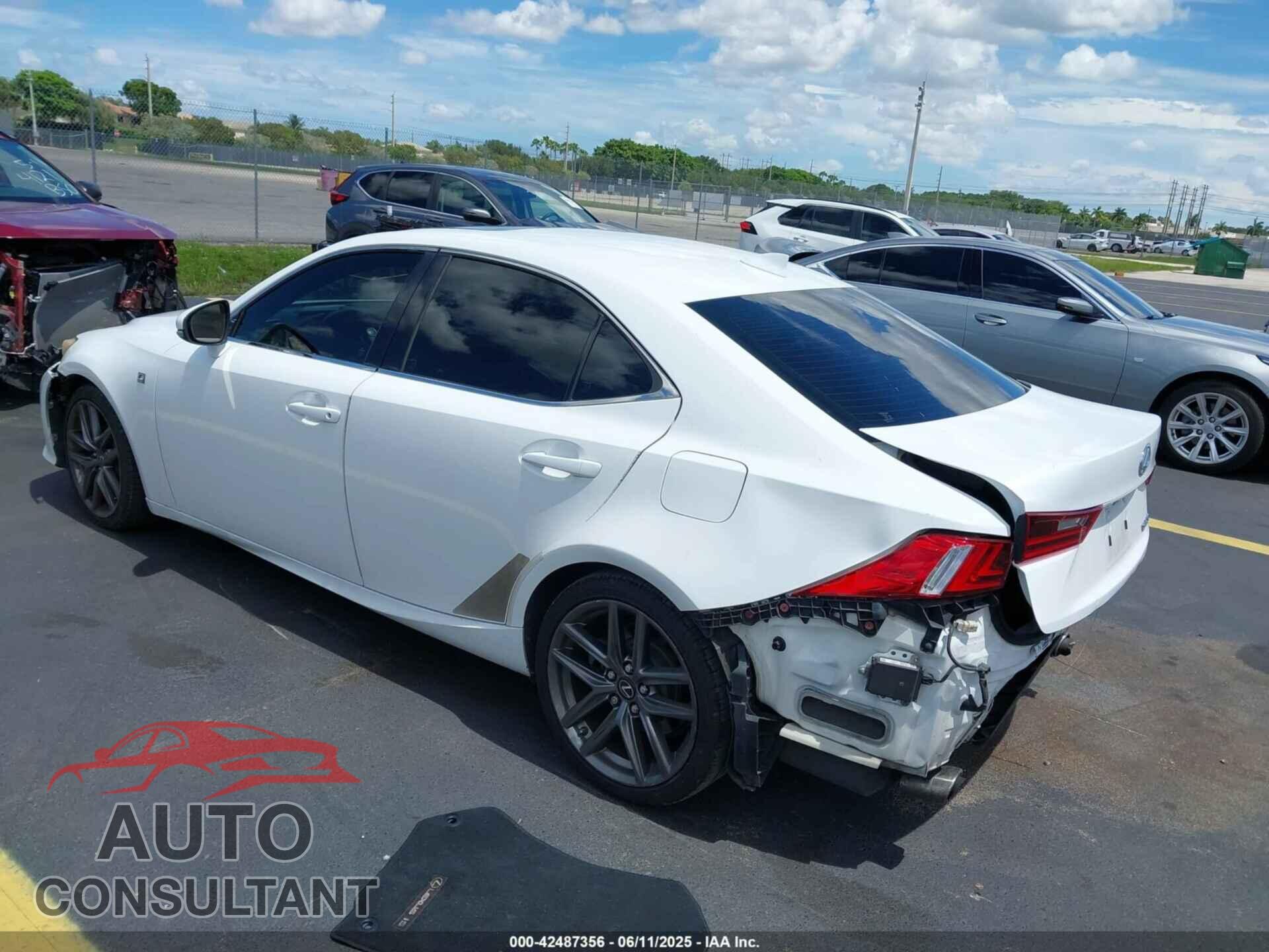 LEXUS IS 350 2014 - JTHBE1D29E5000826