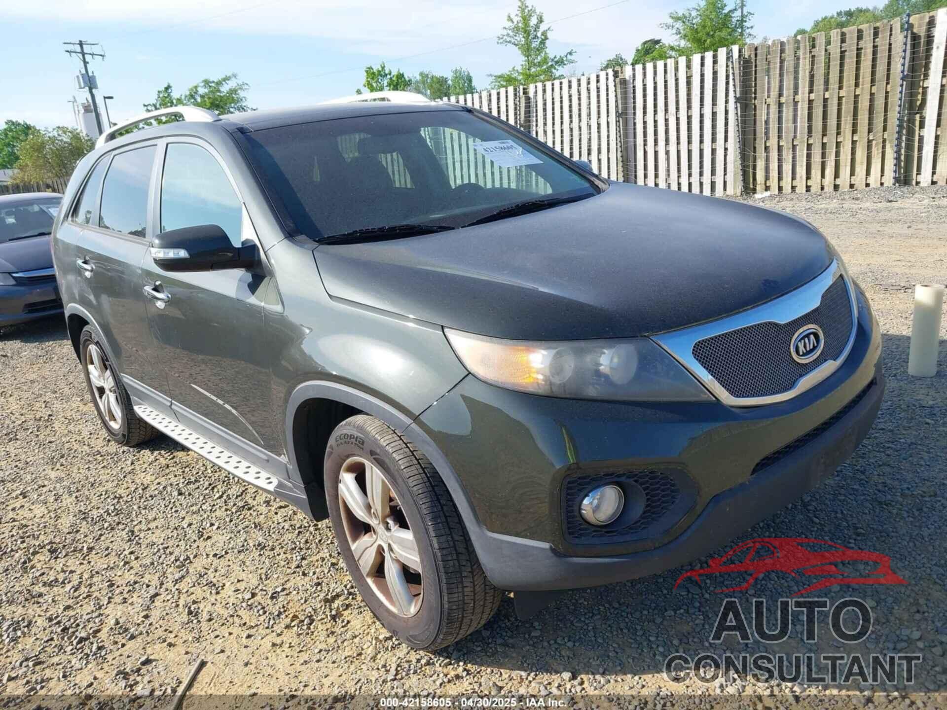 KIA SORENTO 2012 - 5XYKU4A29CG200474