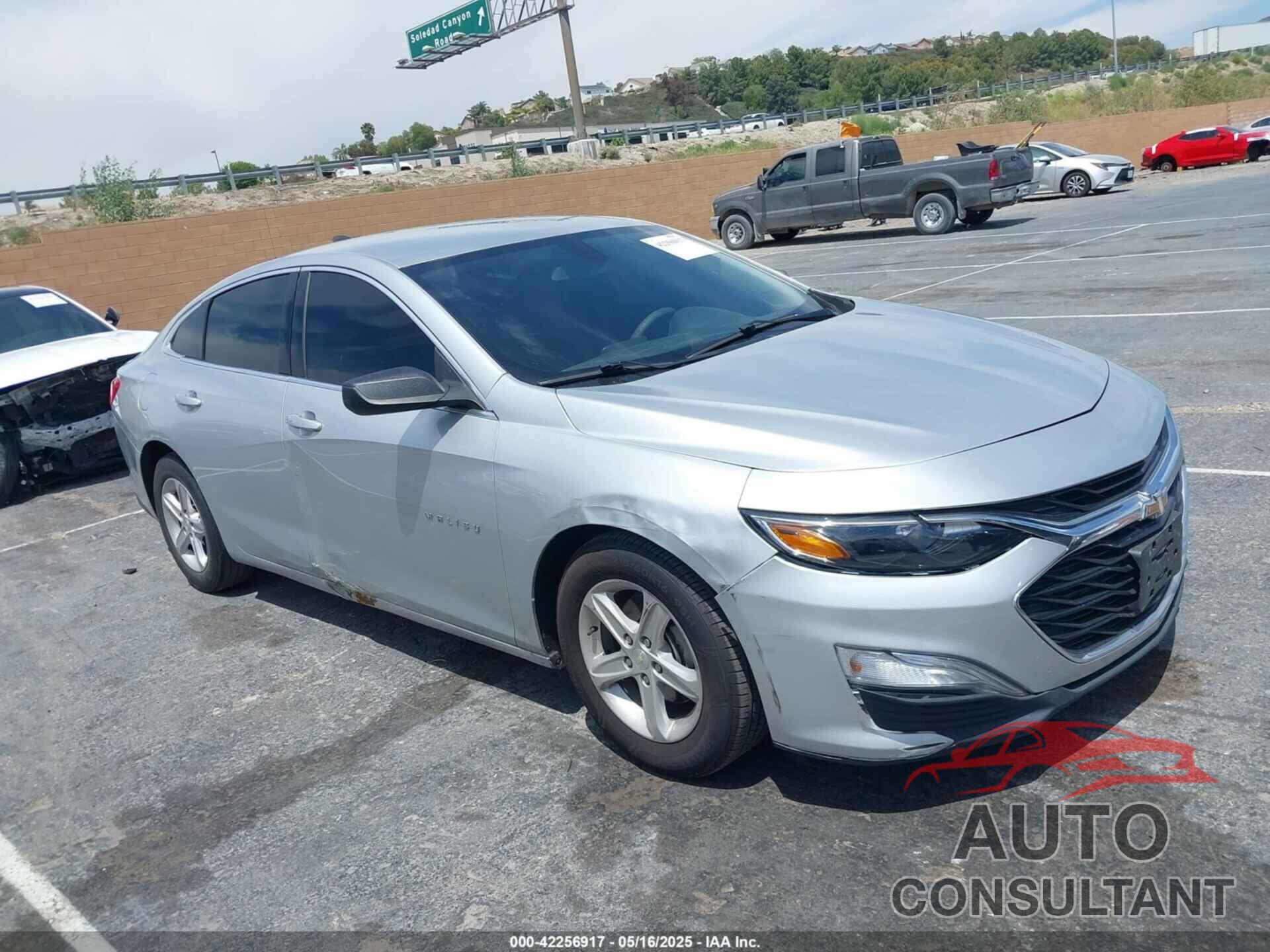 CHEVROLET MALIBU 2019 - 1G1ZB5ST6KF145767