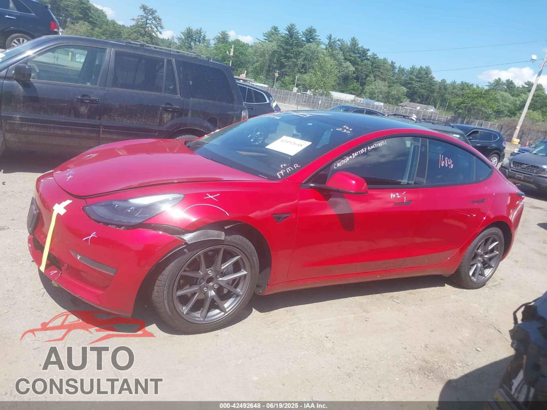 TESLA MODEL 3 2021 - 5YJ3E1EA5MF043407