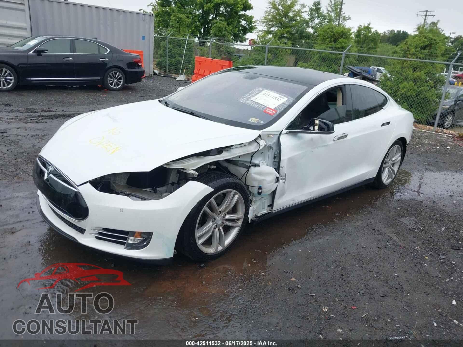 TESLA MODEL S 2013 - 5YJSA1CP9DFP20778