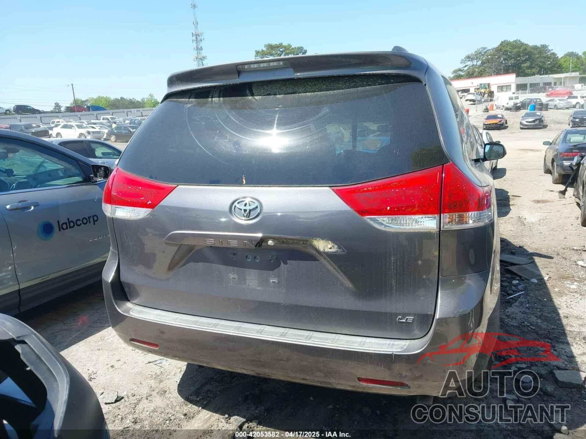 TOYOTA SIENNA 2011 - 5TDKK3DC3BS112980