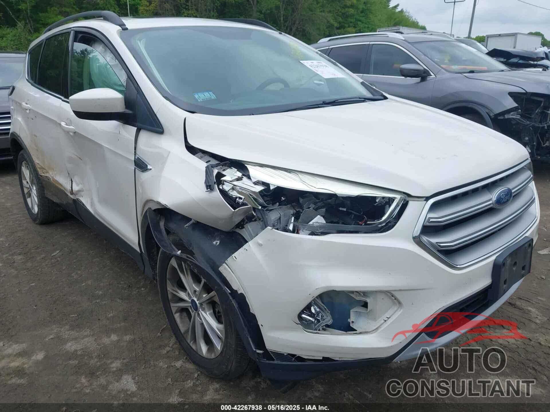 FORD ESCAPE 2017 - 1FMCU9GD3HUC70533
