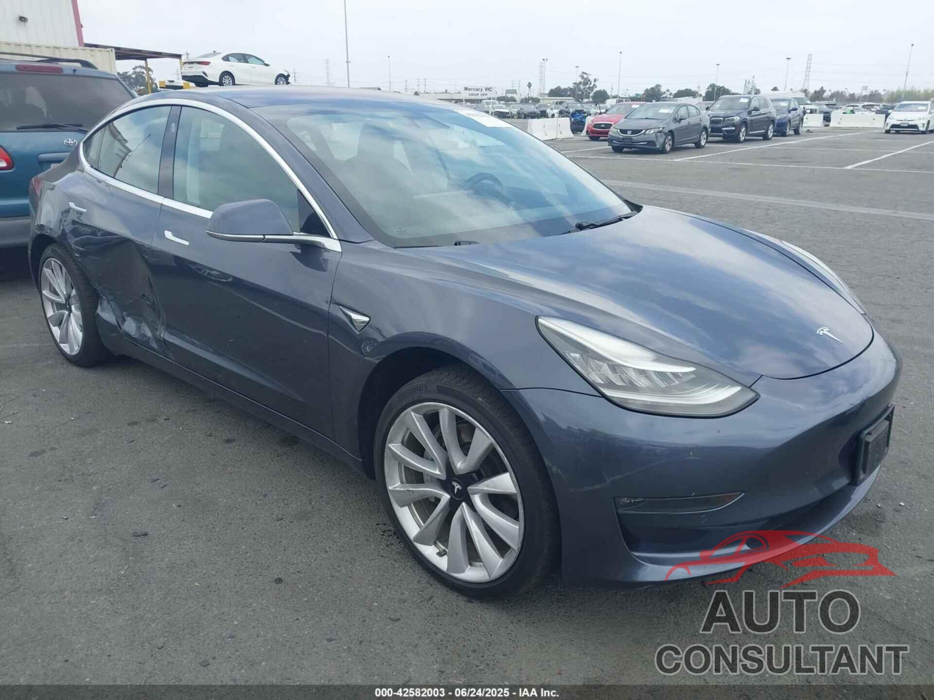 TESLA MODEL 3 2018 - 5YJ3E1EA8JF023745