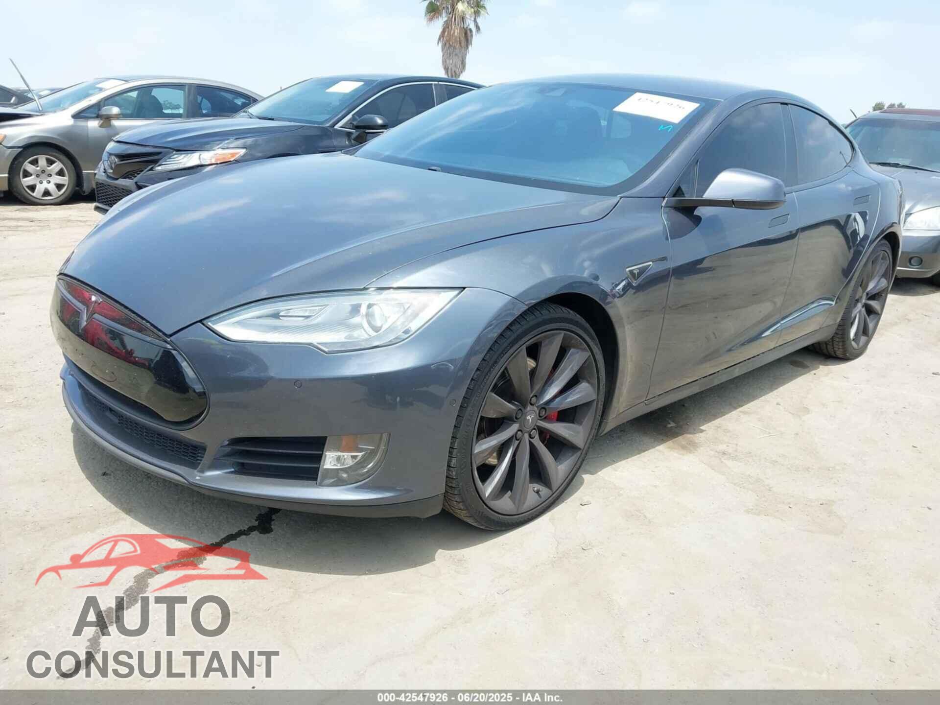 TESLA MODEL S 2014 - 5YJSA1H2XEFP66036