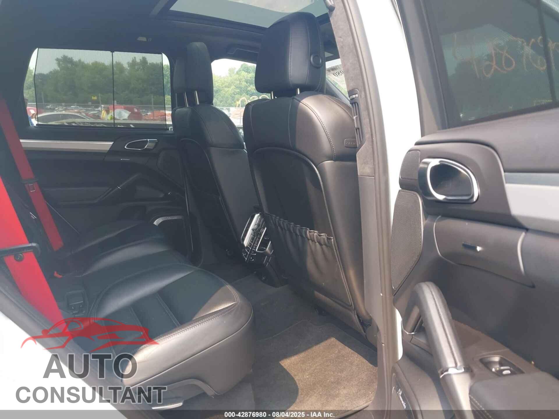 PORSCHE CAYENNE 2012 - WP1AC2A28CLA84173