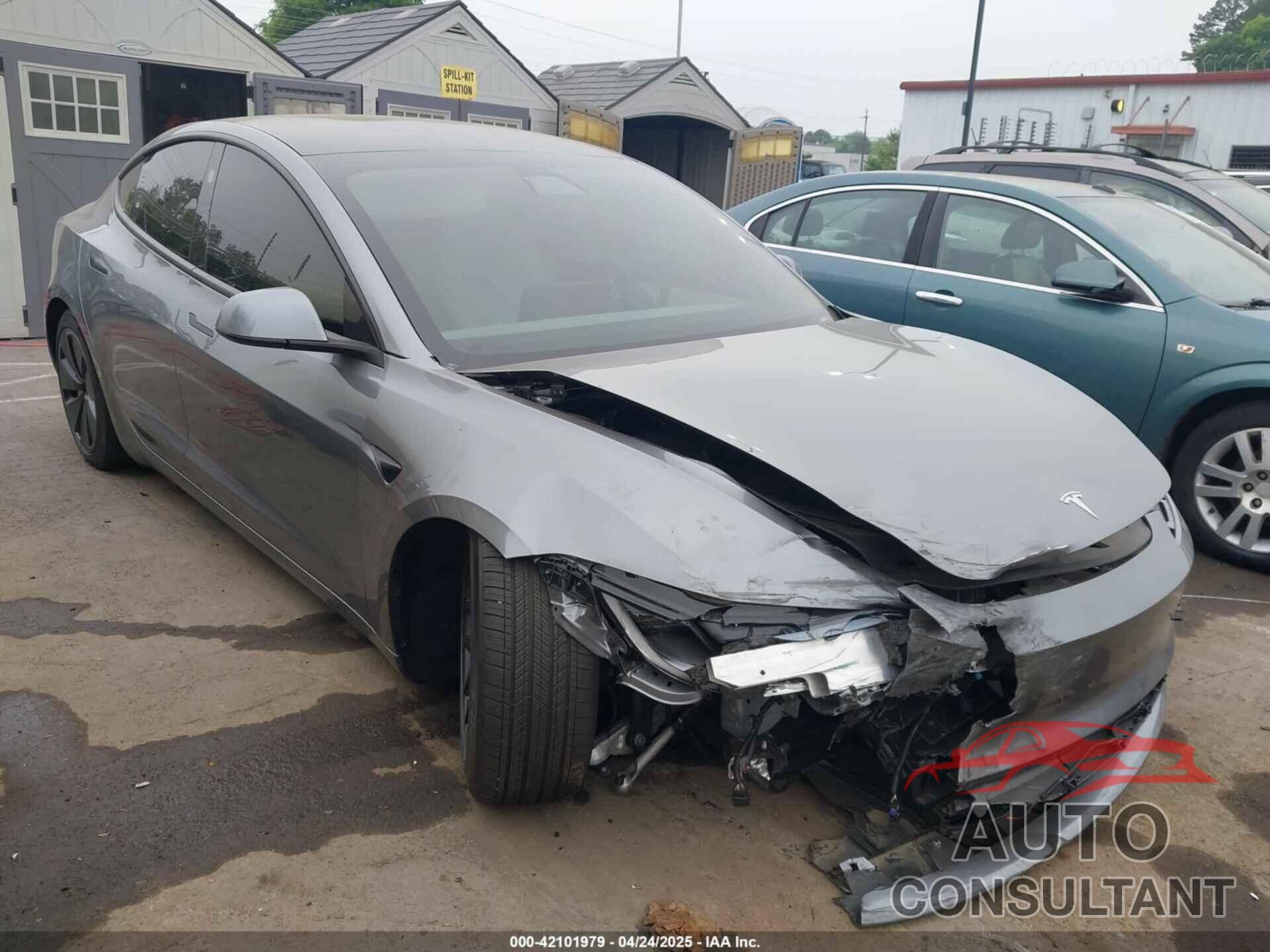 TESLA MODEL 3 2025 - 5YJ3E1EB0SF911304