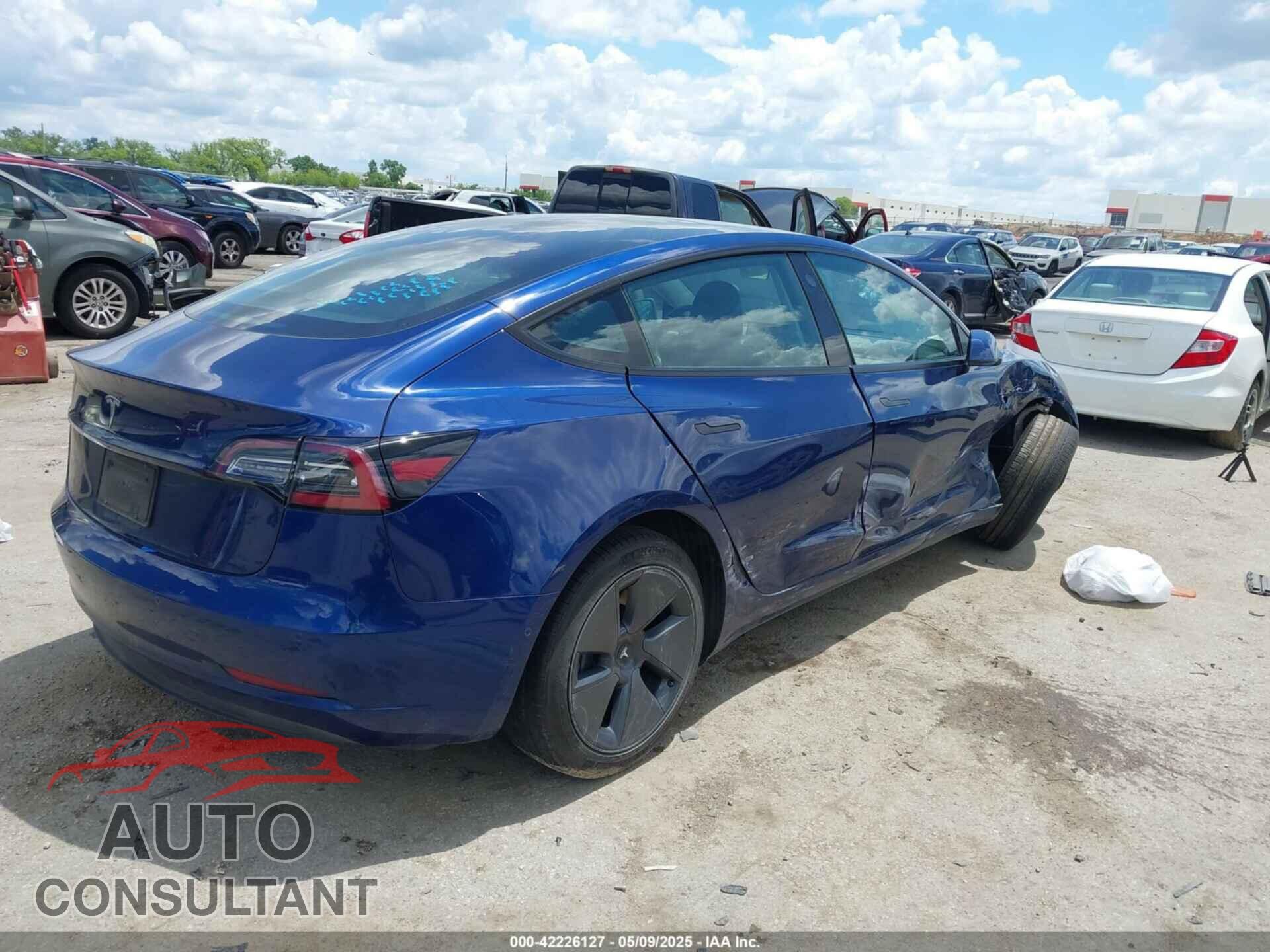 TESLA MODEL 3 2021 - 5YJ3E1EAXMF098855
