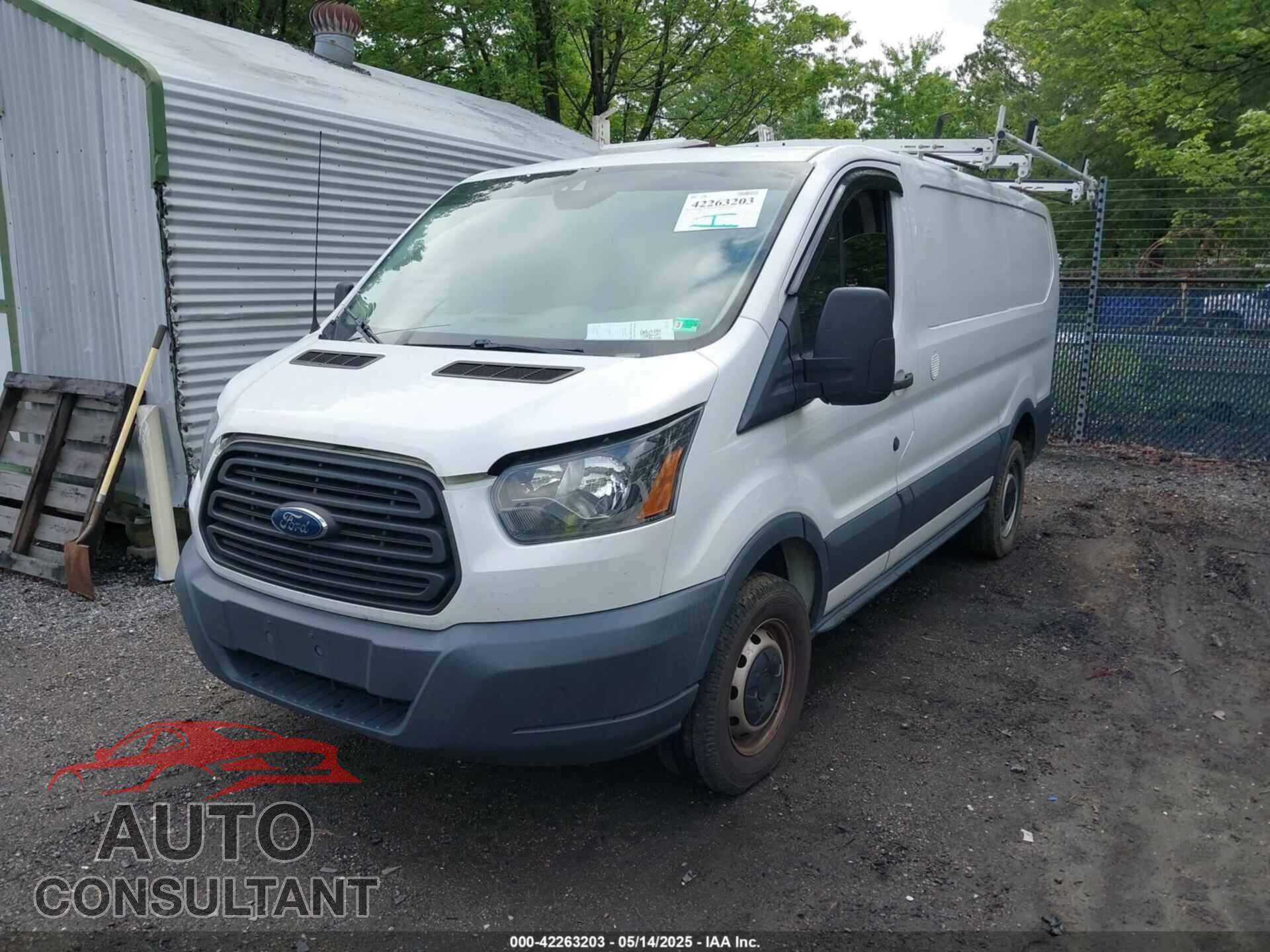 FORD TRANSIT-250 2015 - 1FTNR1YM2FKB32859