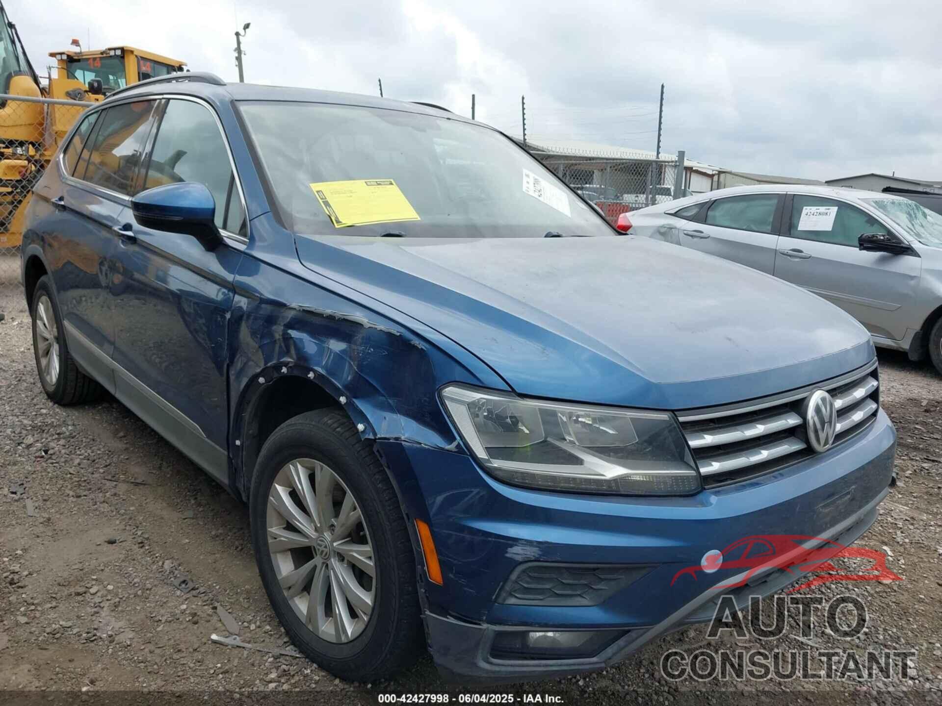 VOLKSWAGEN TIGUAN 2018 - 3VV3B7AX5JM008784