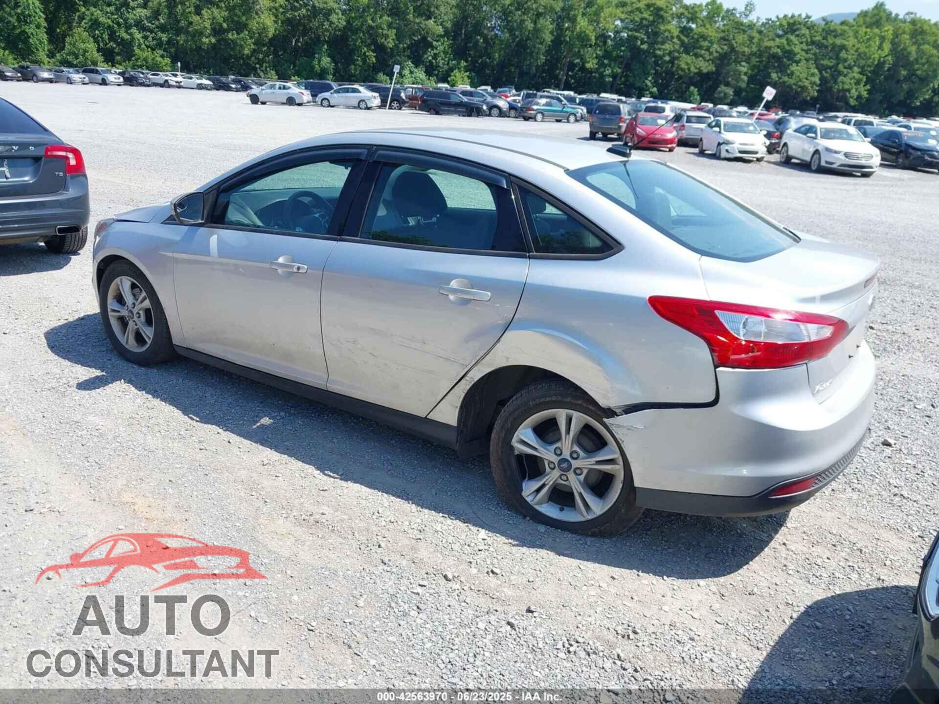 FORD FOCUS 2014 - 1FADP3F28EL409219