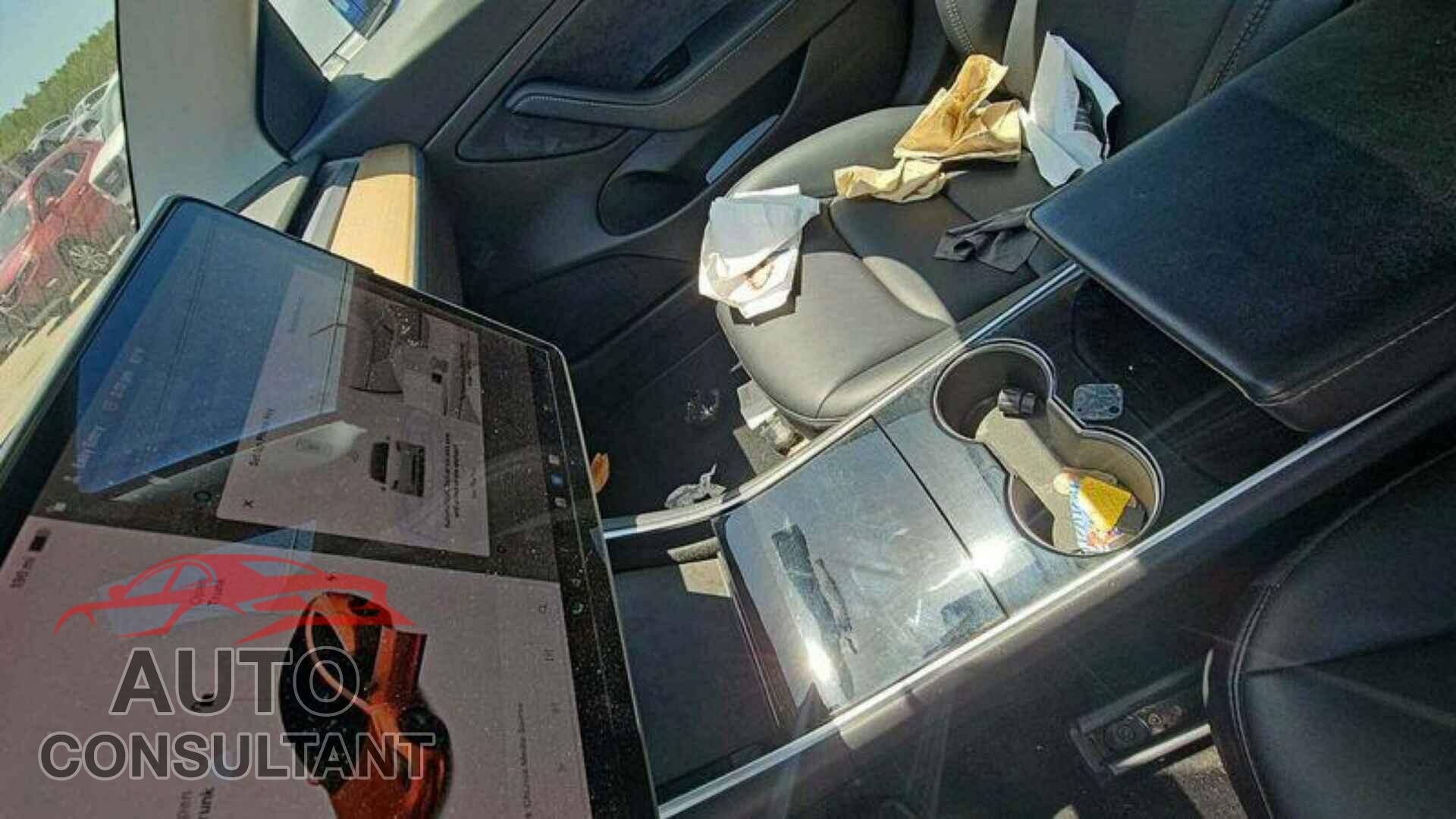 TESLA MODEL 3 2020 - 5YJ3E1EB2LF637038