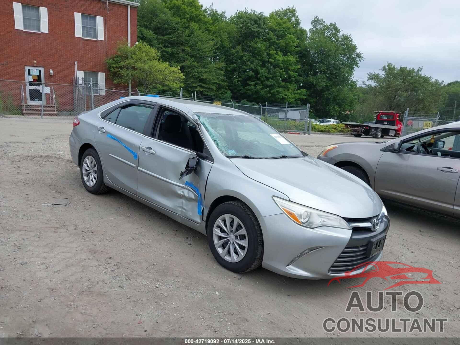 TOYOTA CAMRY 2015 - 4T4BF1FK0FR480730