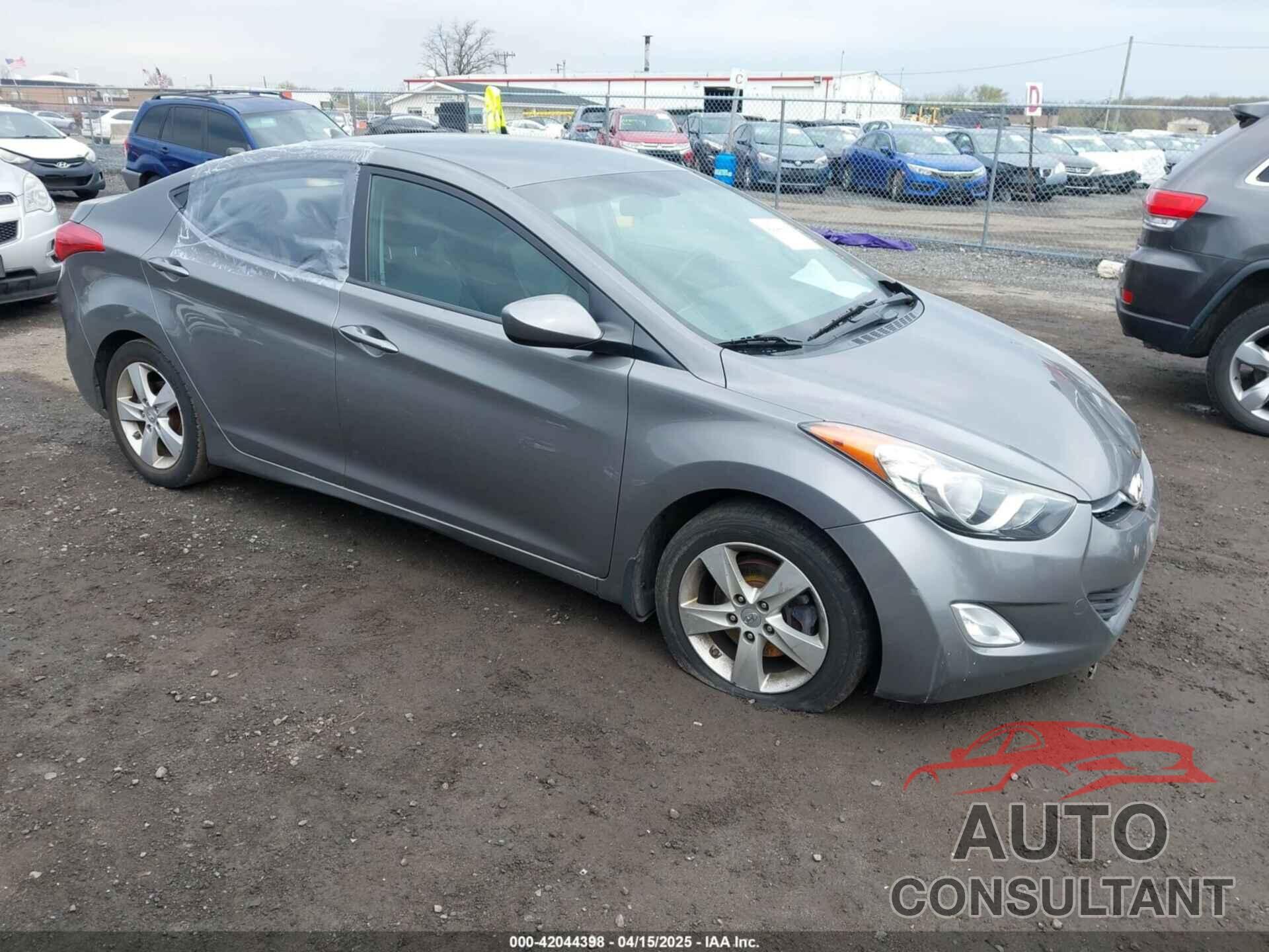 HYUNDAI ELANTRA 2013 - 5NPDH4AE0DH186708