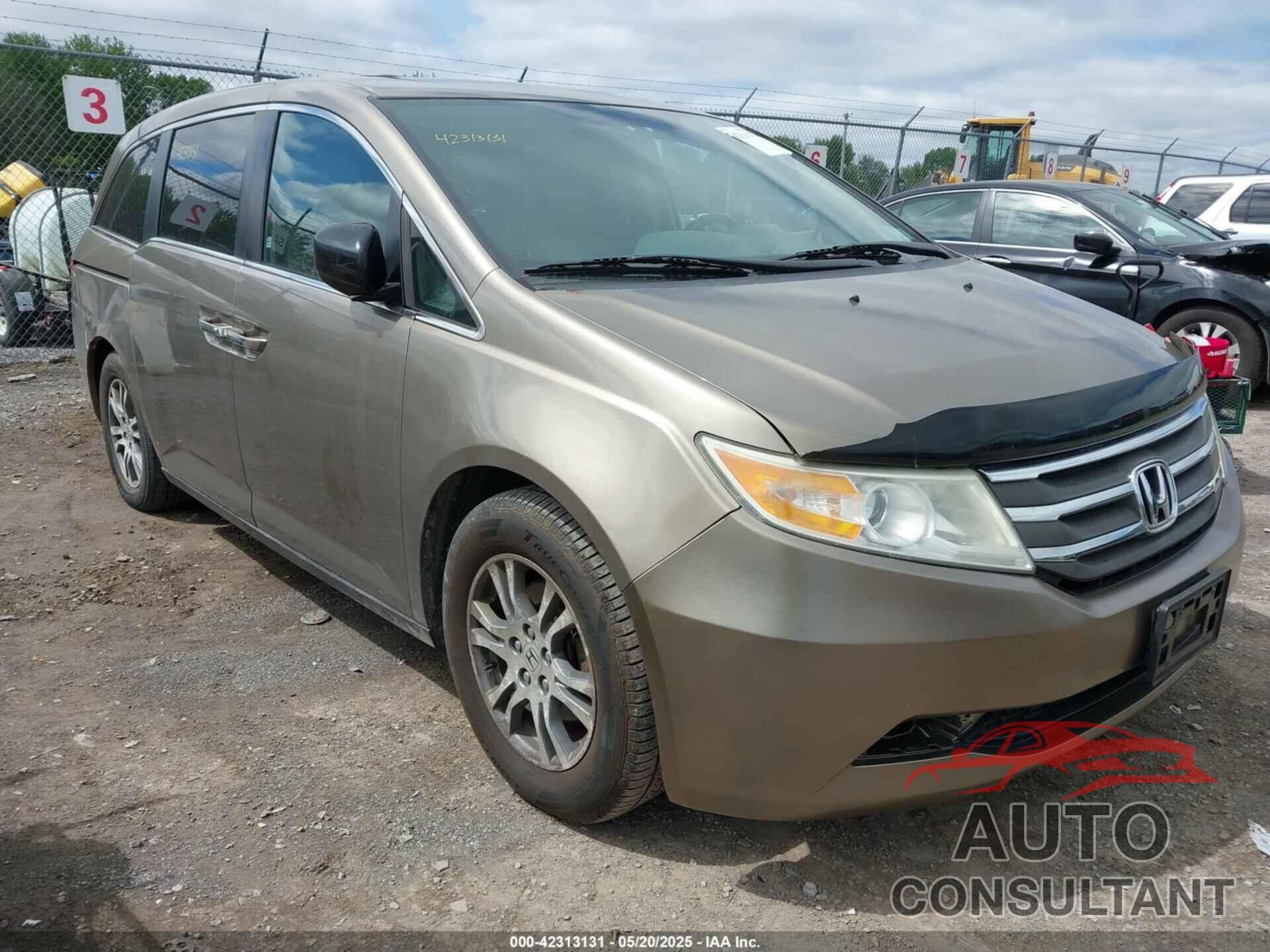HONDA ODYSSEY 2013 - 5FNRL5H6XDB045555